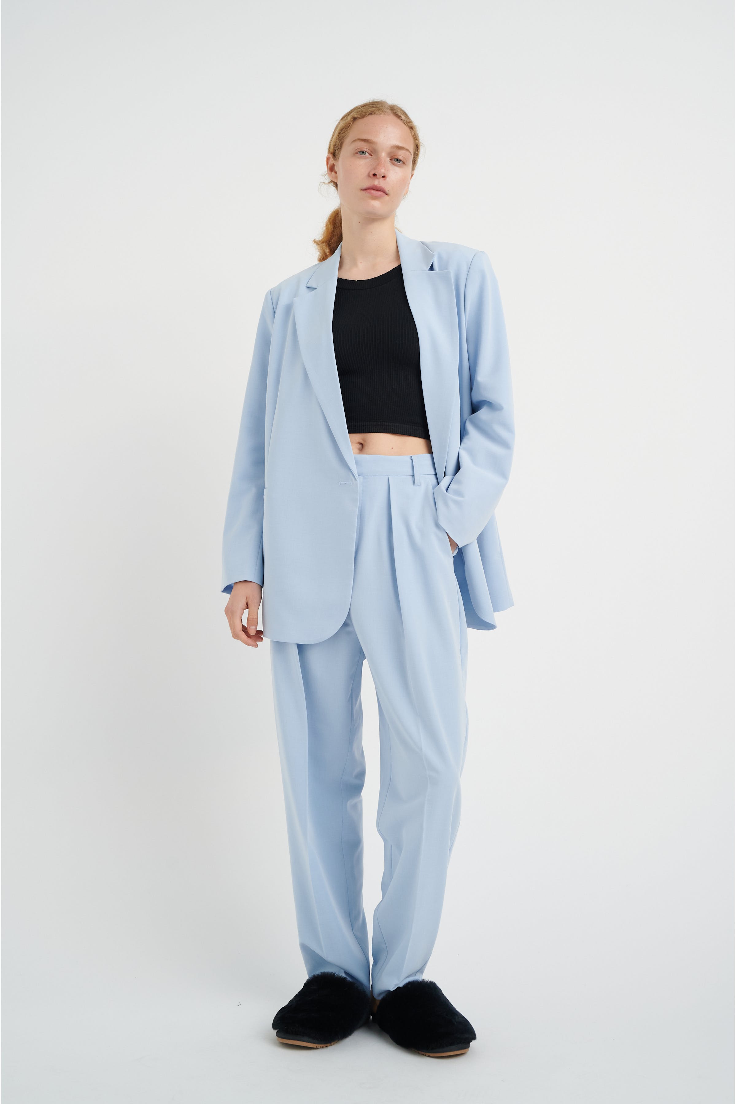 NaxaIW Blazer LOOKBOOK FRONT 30107956-300599