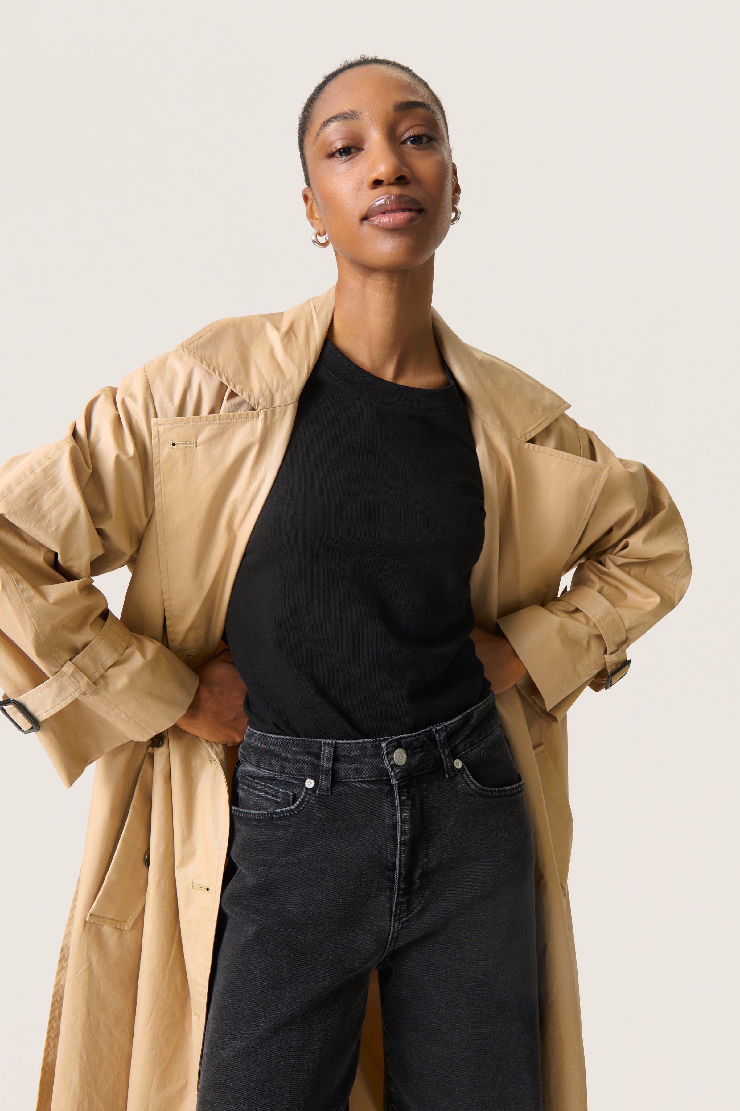 SLFavne Trenchcoat LOOKBOOK FRONT 30408392-160920