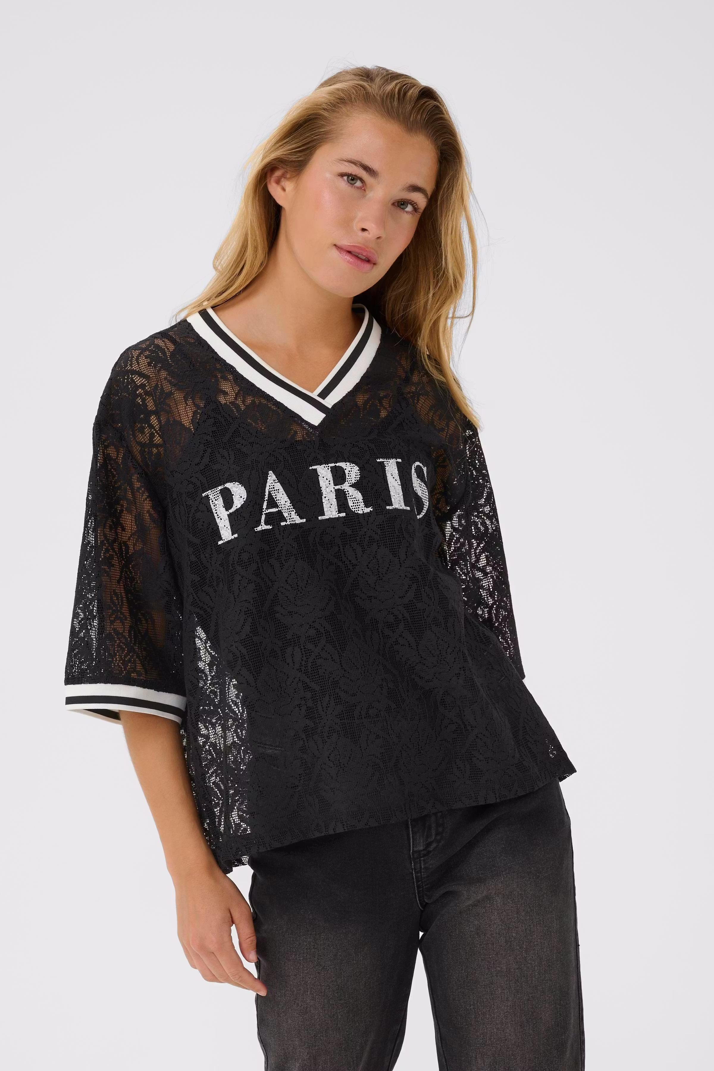 KAparis Blouse LOOKBOOK FRONT 10552479-100121