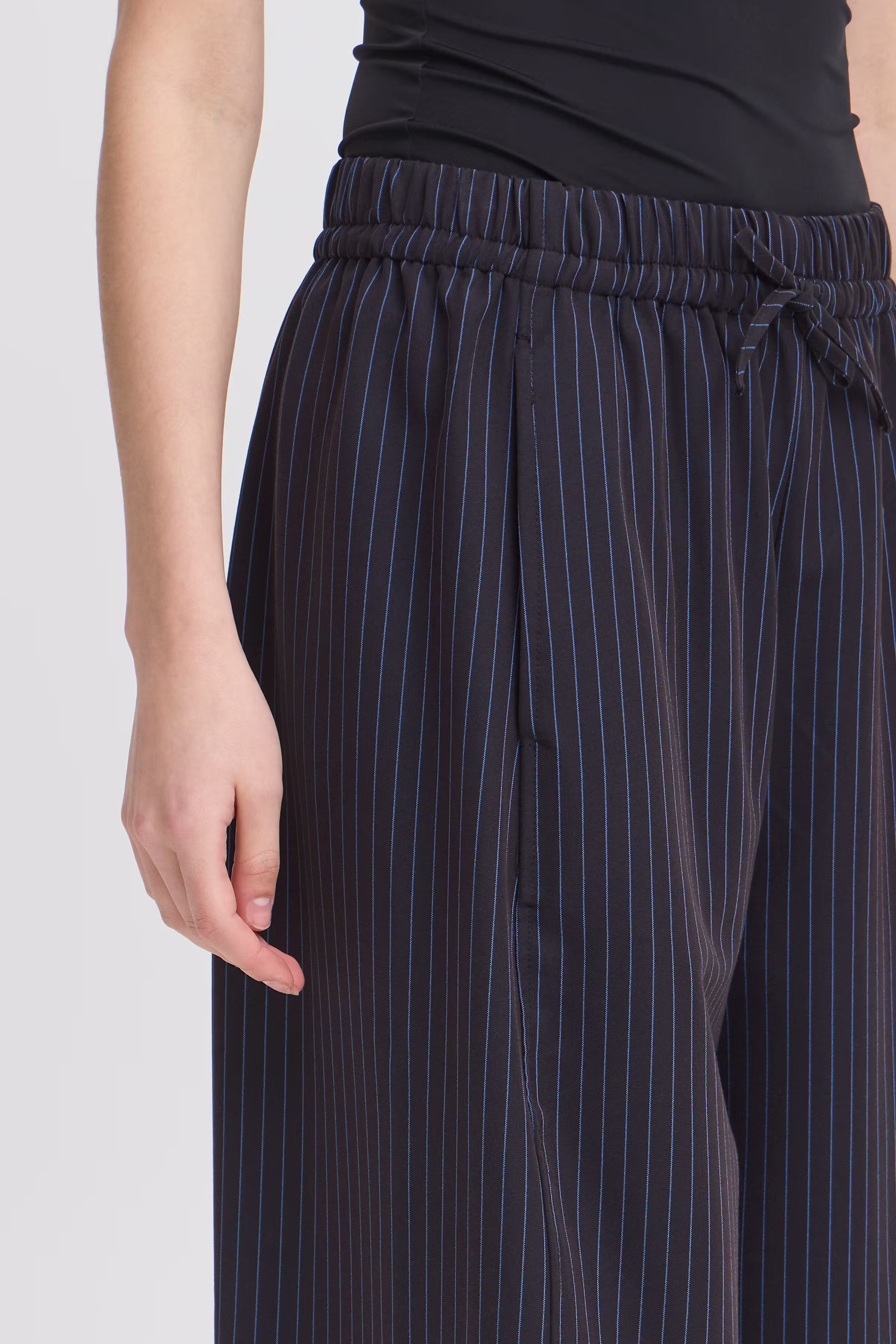 IXTRINE Hose LOOKBOOK DETAIL 20123490-194020