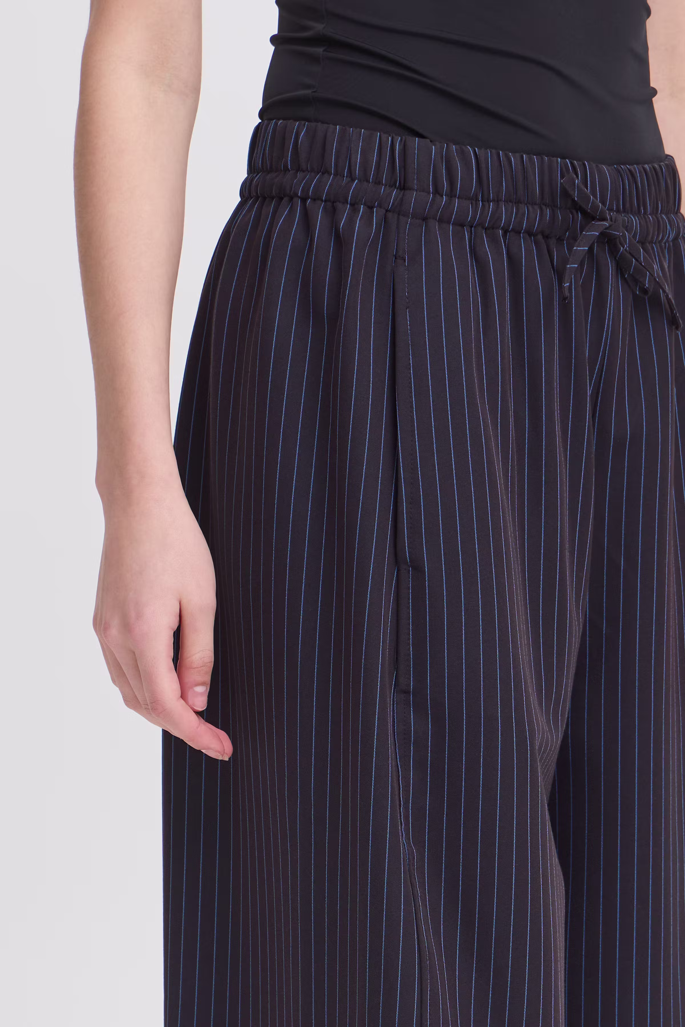 IXTRINE pants LOOKBOOK DETAIL 20123490-194020
