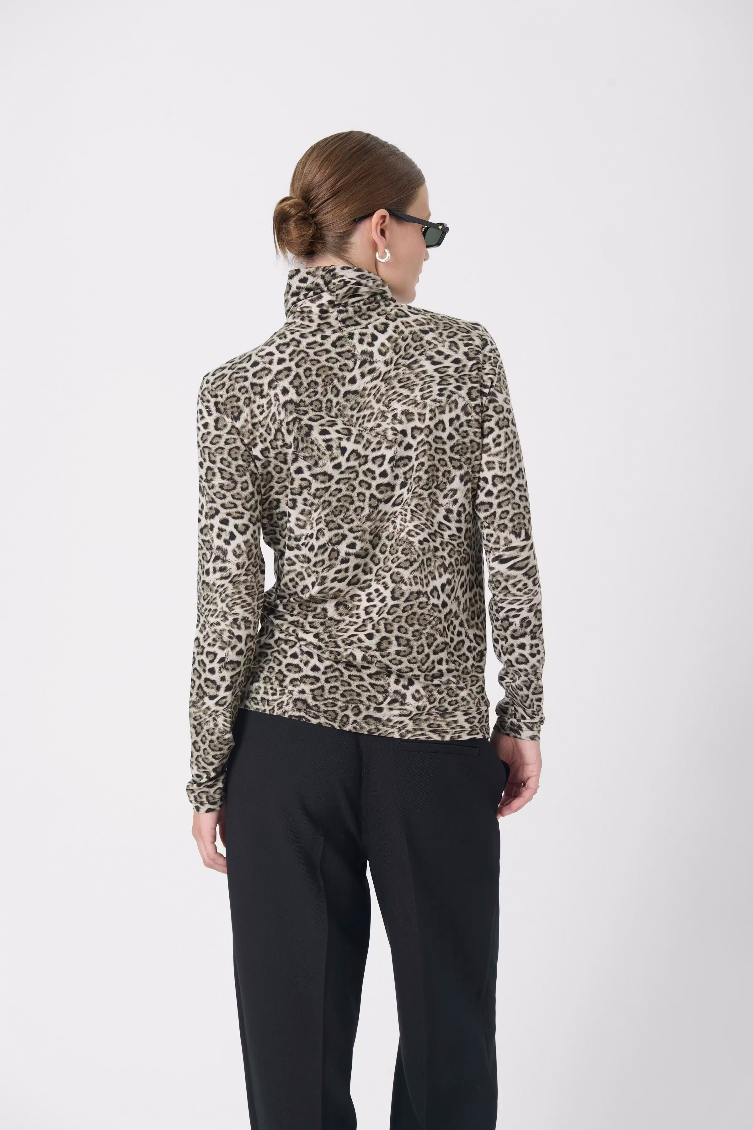 SLHanadi Rollneck LOOKBOOK BACK 30405647-304830