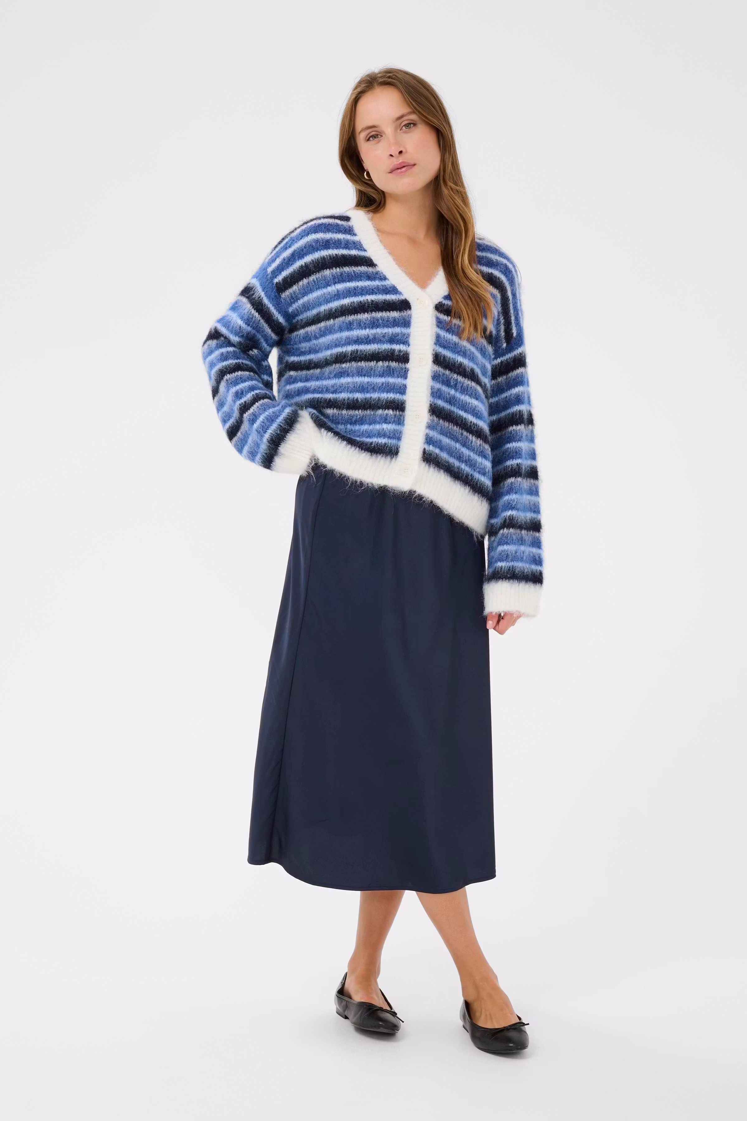 OlmaSZ Cardigan LOOKBOOK FRONT 30514758-304508