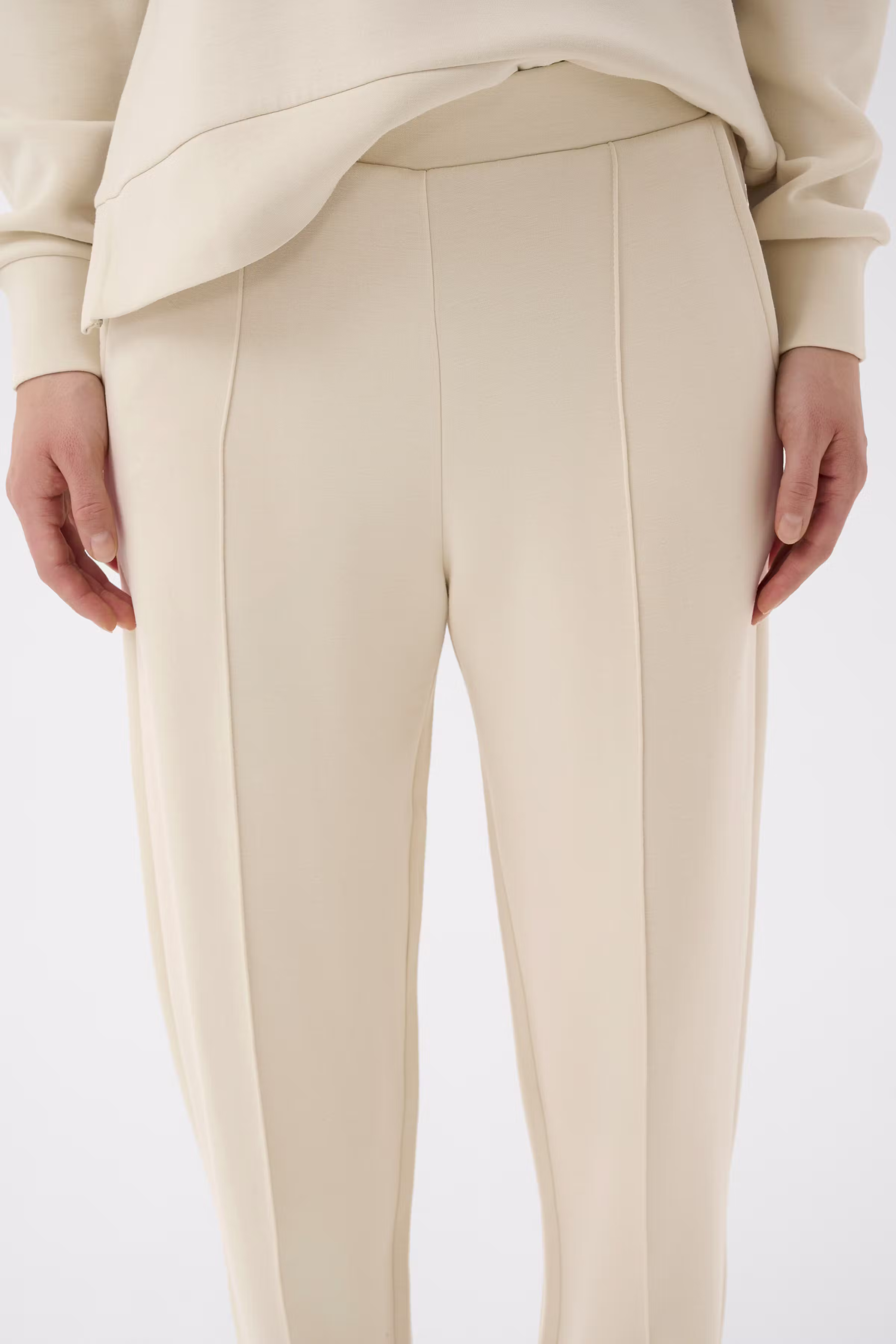 ZenaPW Hose LOOKBOOK DETAIL 30310294-130401