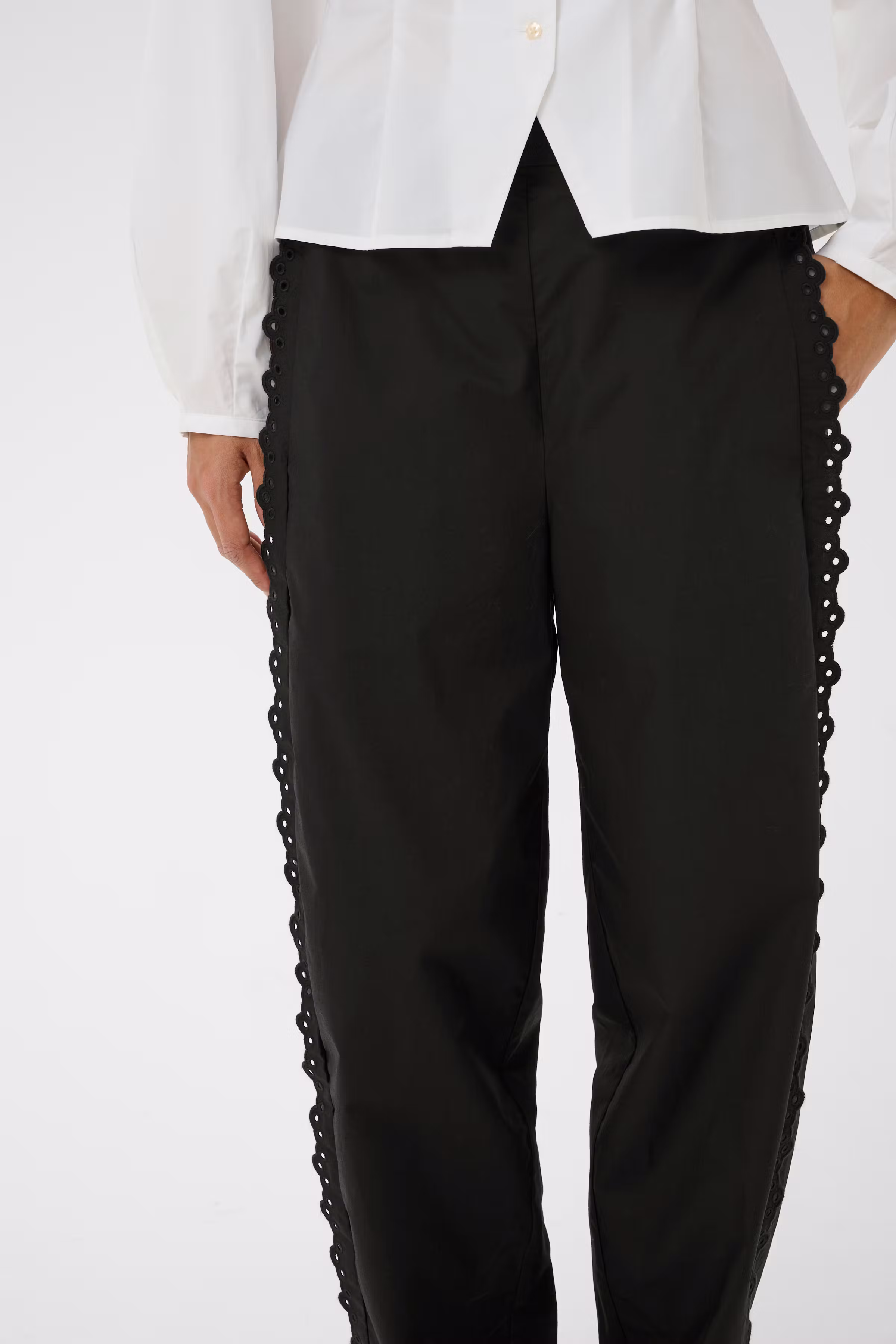 LIAIW Byxor LOOKBOOK DETAIL 30112361-194008