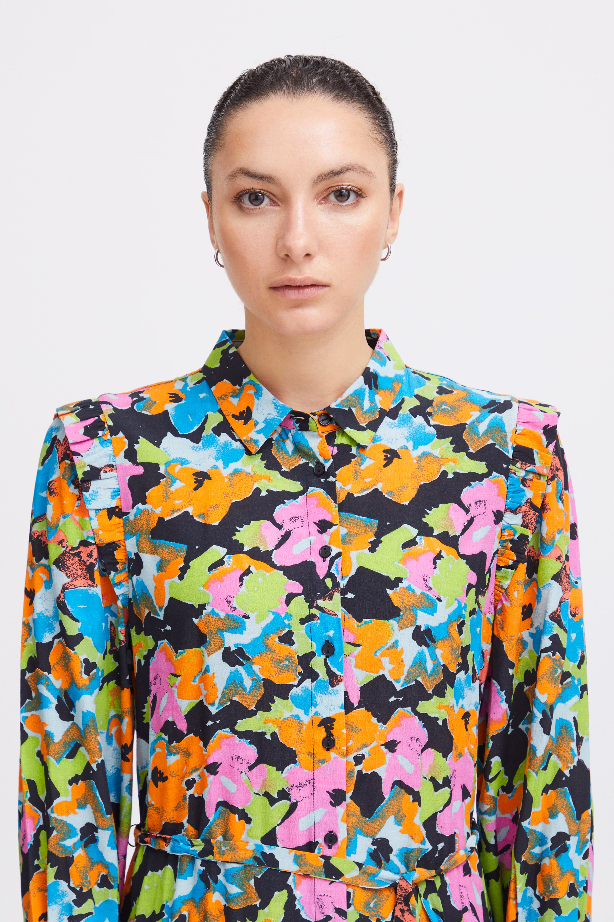 IHGANAVA Kjole LOOKBOOK DETAIL 20120363-202740