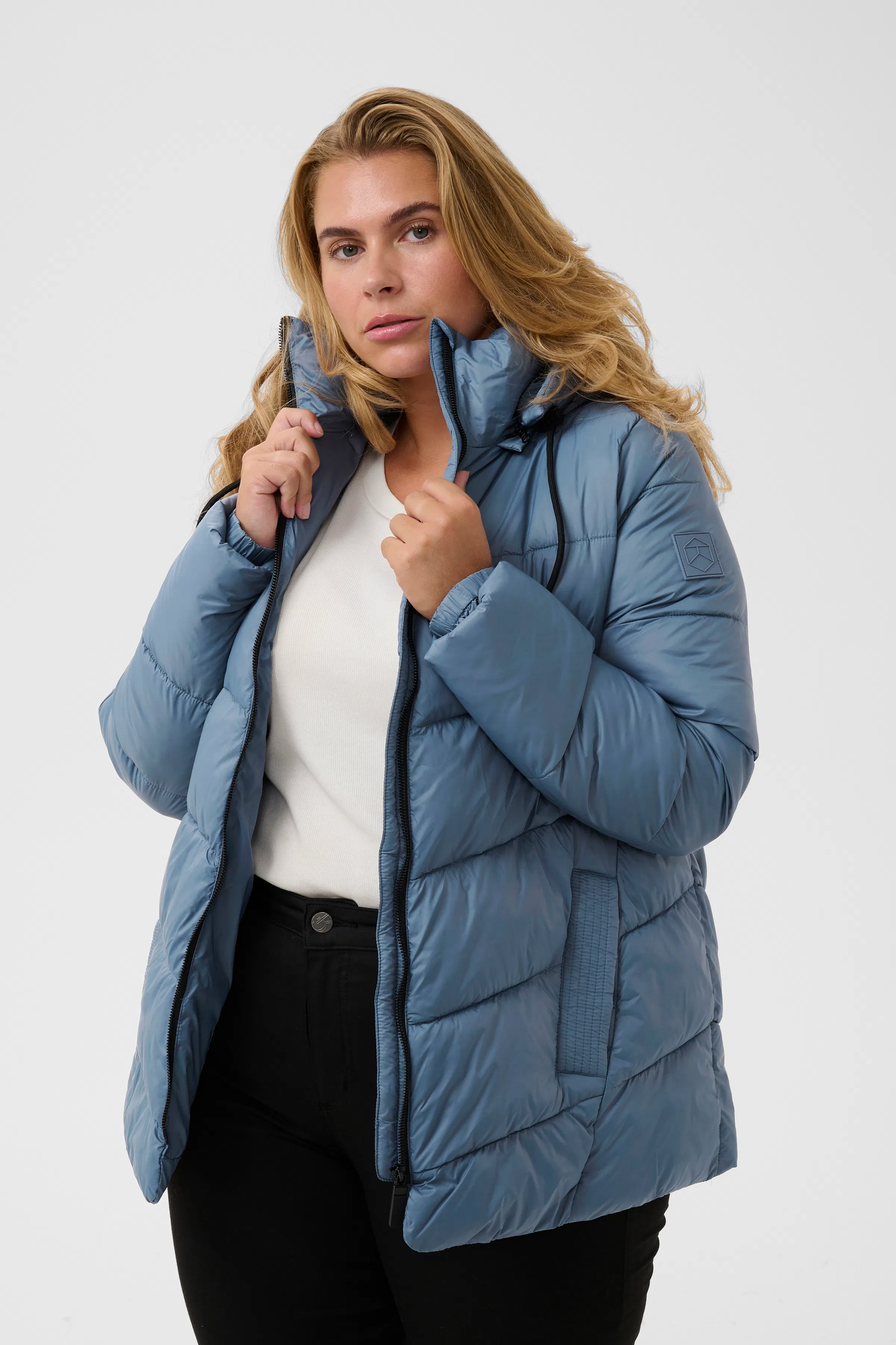 KCsusanna Outerwear LOOKBOOK FRONT 10582481-183916