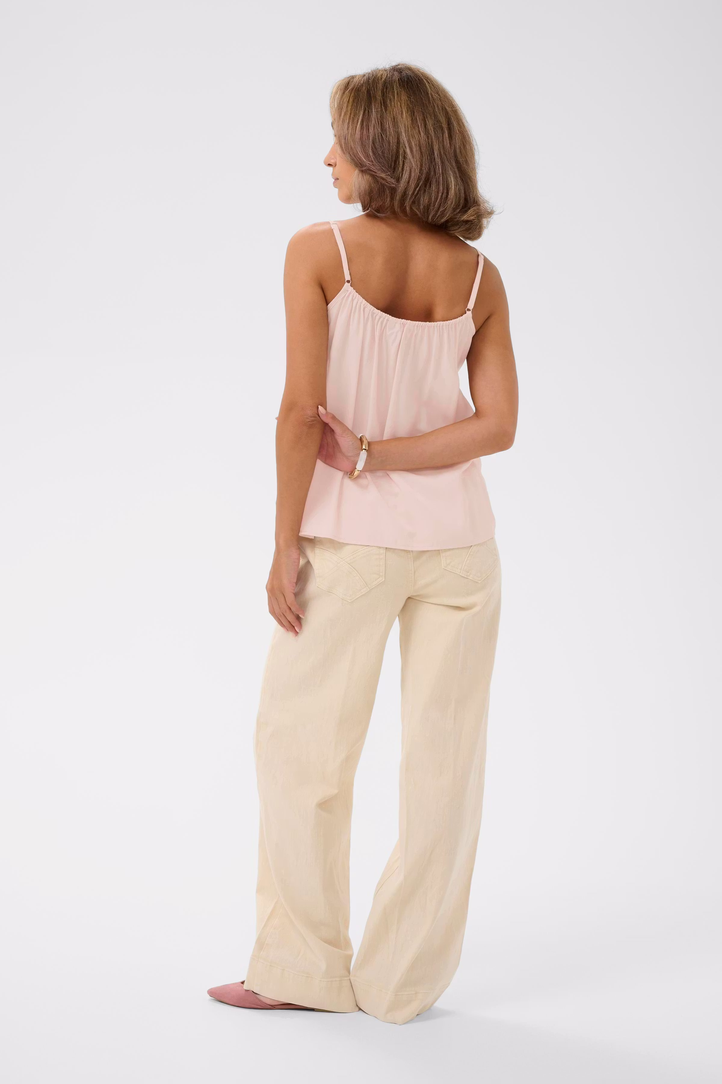 CRAnna Top LOOKBOOK BACK 10611224-131504