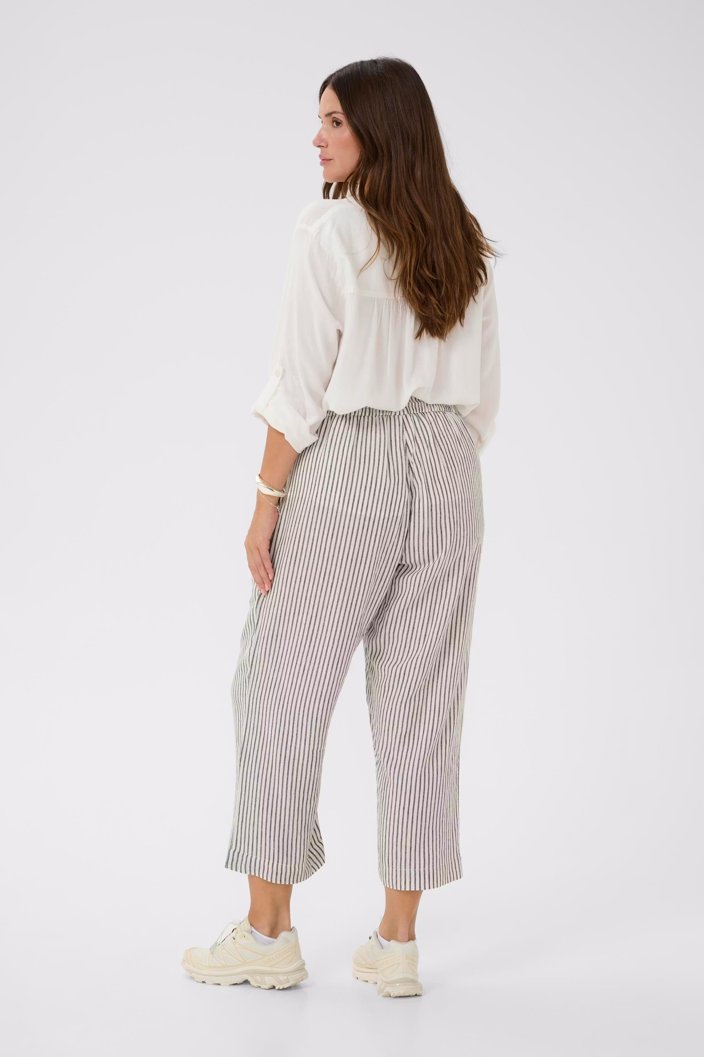 KCmille Hose LOOKBOOK BACK 10583098-105465