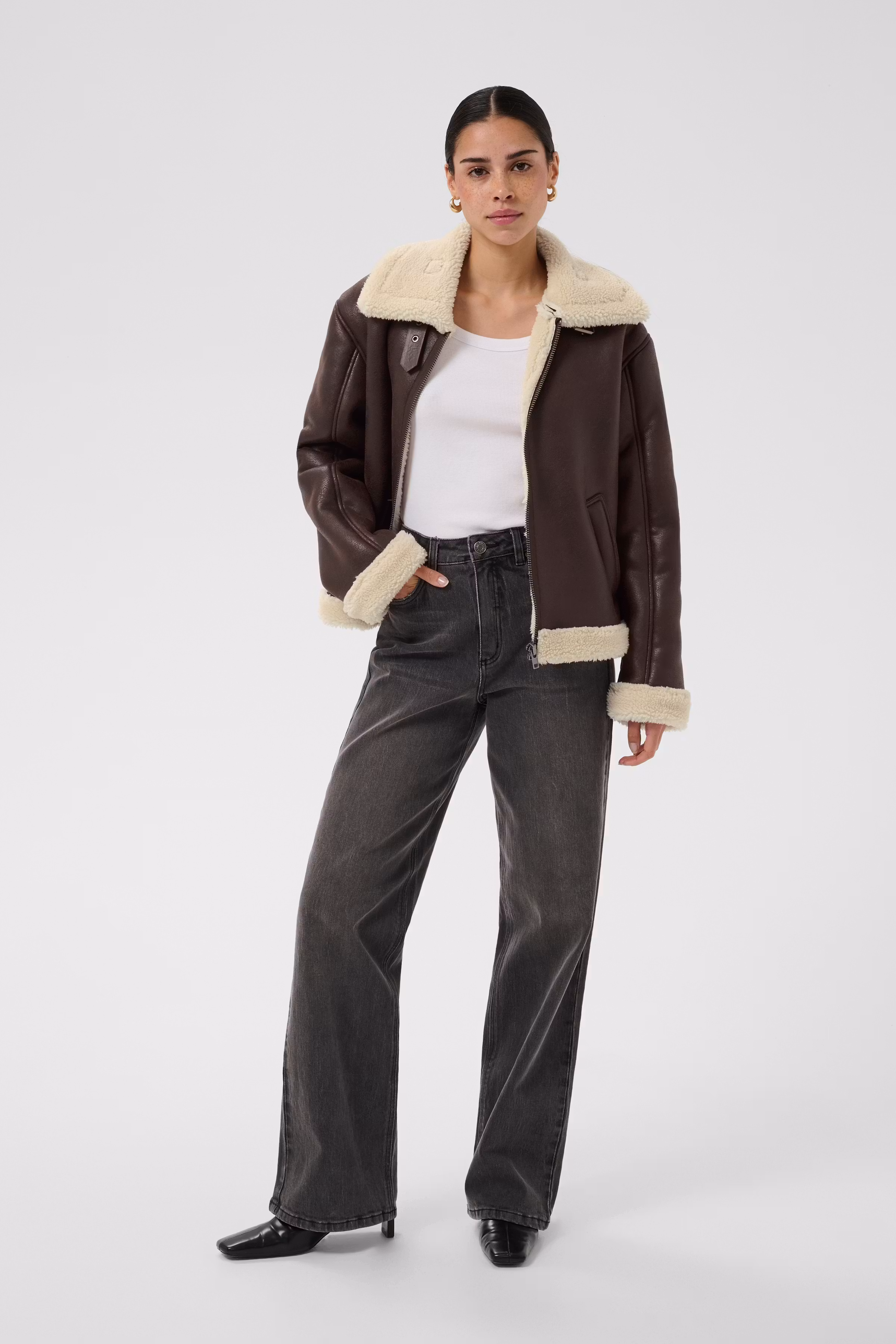 KAarabella Ytterplagg LOOKBOOK FRONT 10511898-190915
