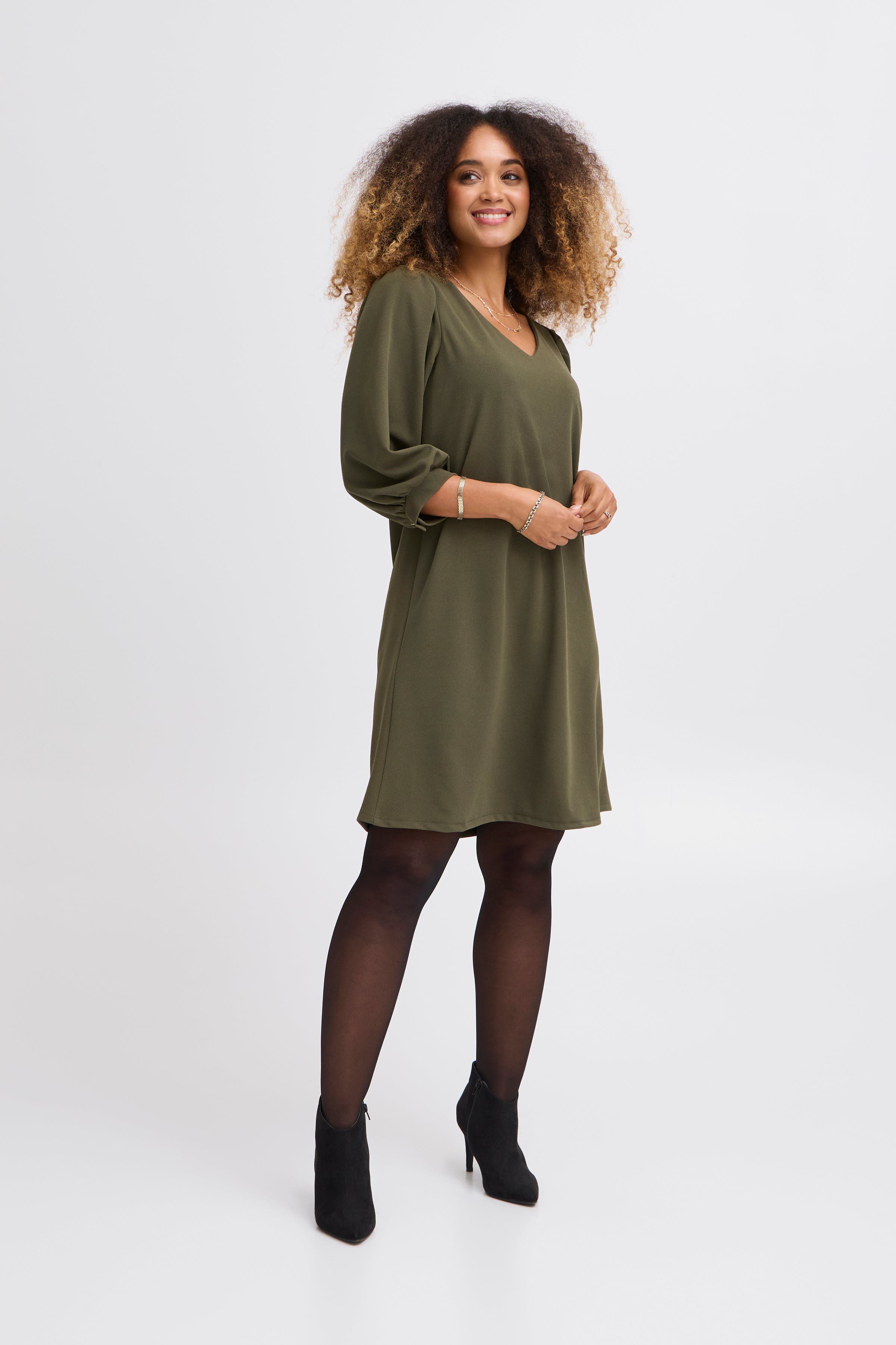 SBGAZEL Kjole LOOKBOOK FRONT 22100864-180515