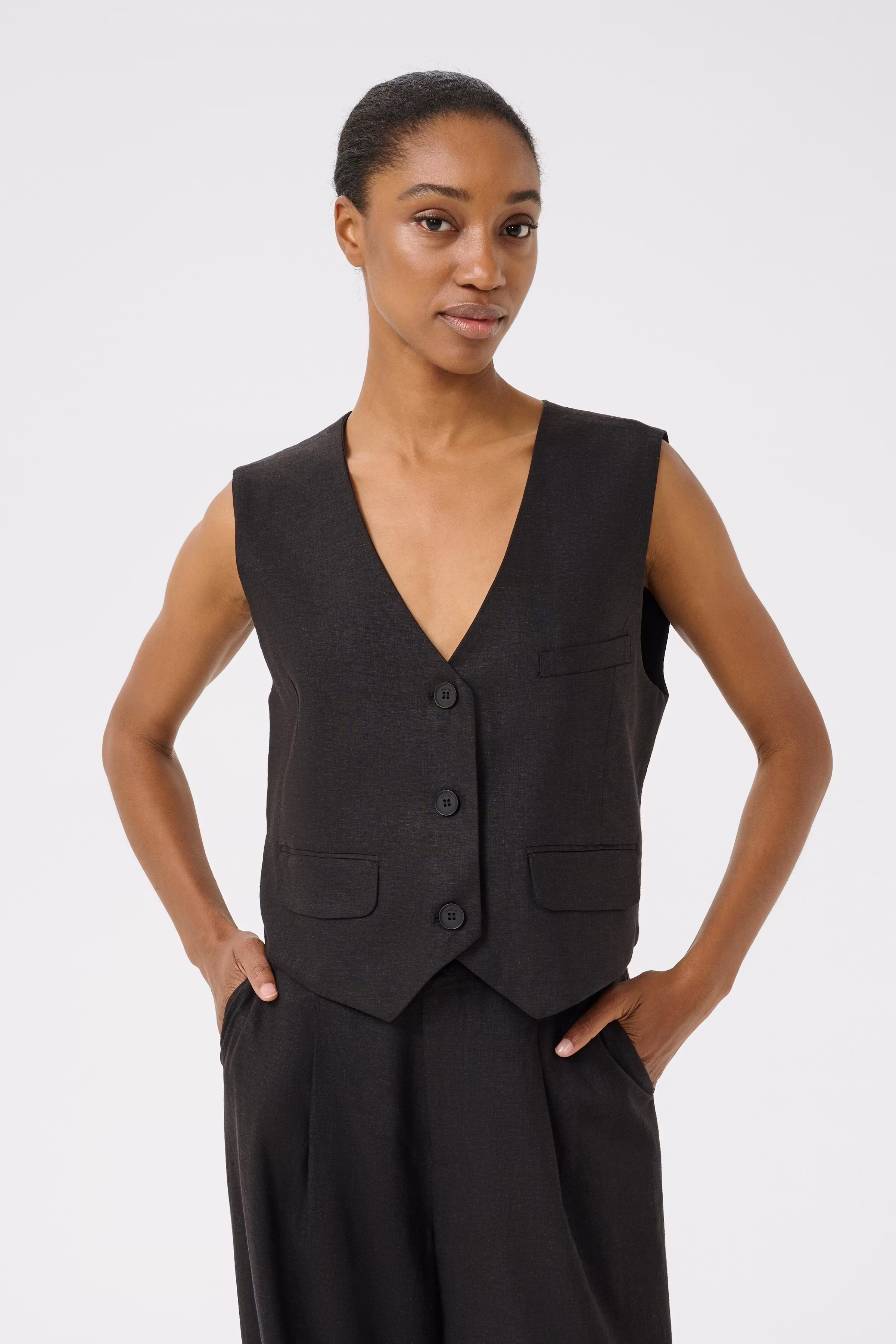 ElarahGZ Waistcoat LOOKBOOK FRONT 10909831-100017