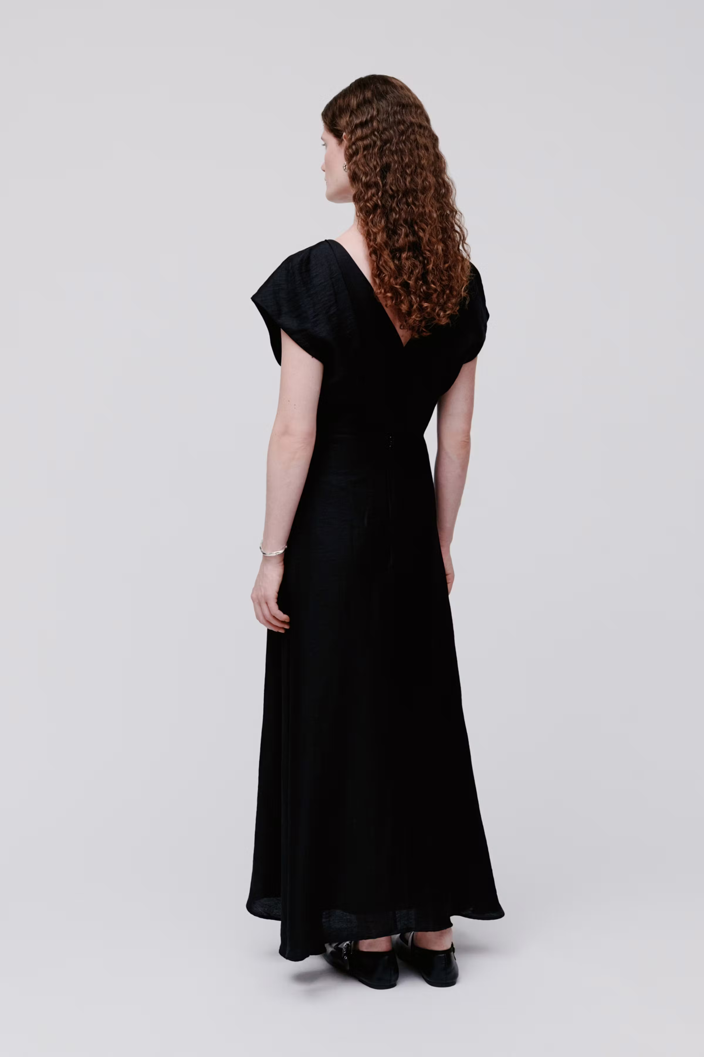 ODELINE Dress LOOKBOOK BACK 30600666-BK999