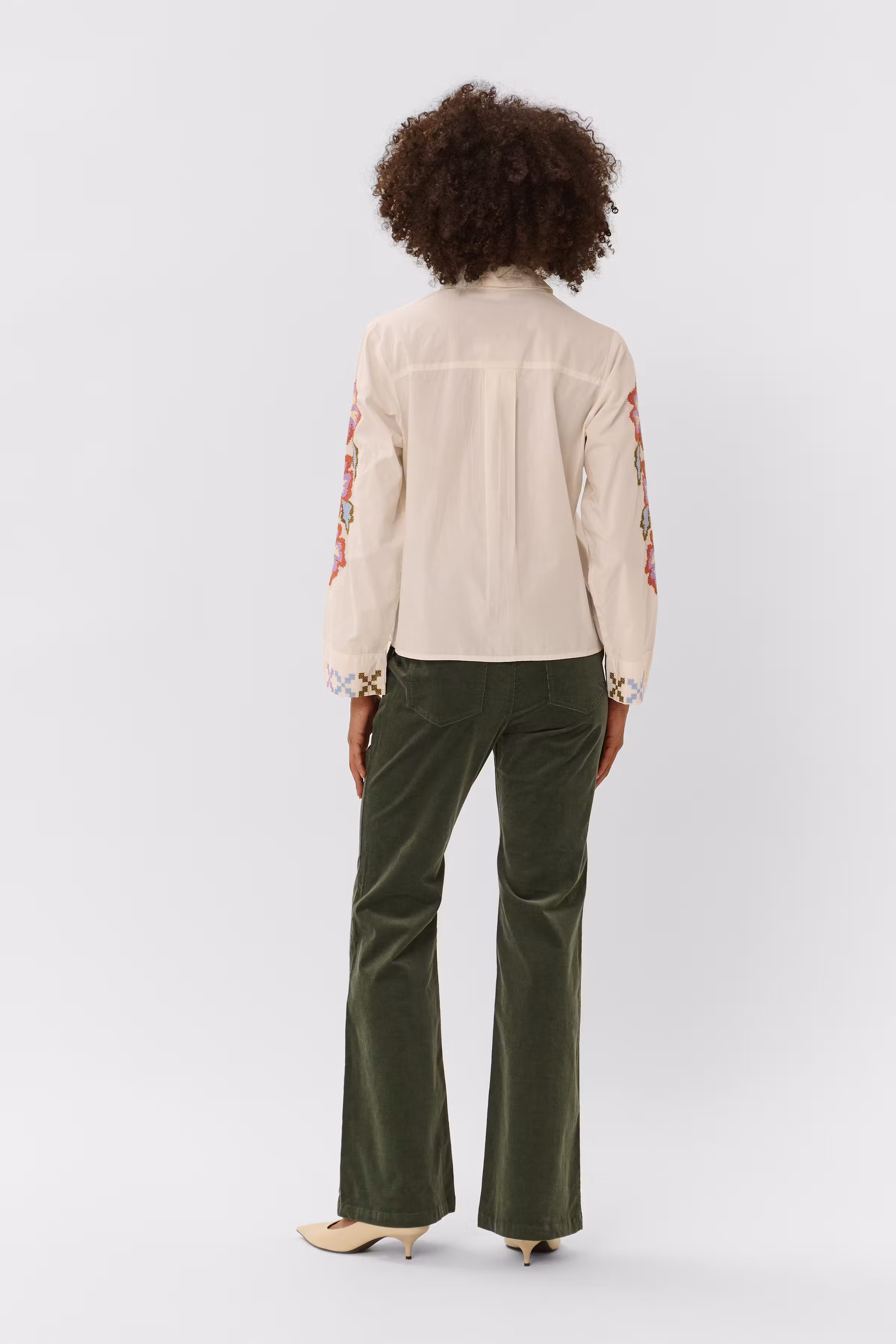 CUbreezy Skjorta med broderi LOOKBOOK BACK 50112708-1000390