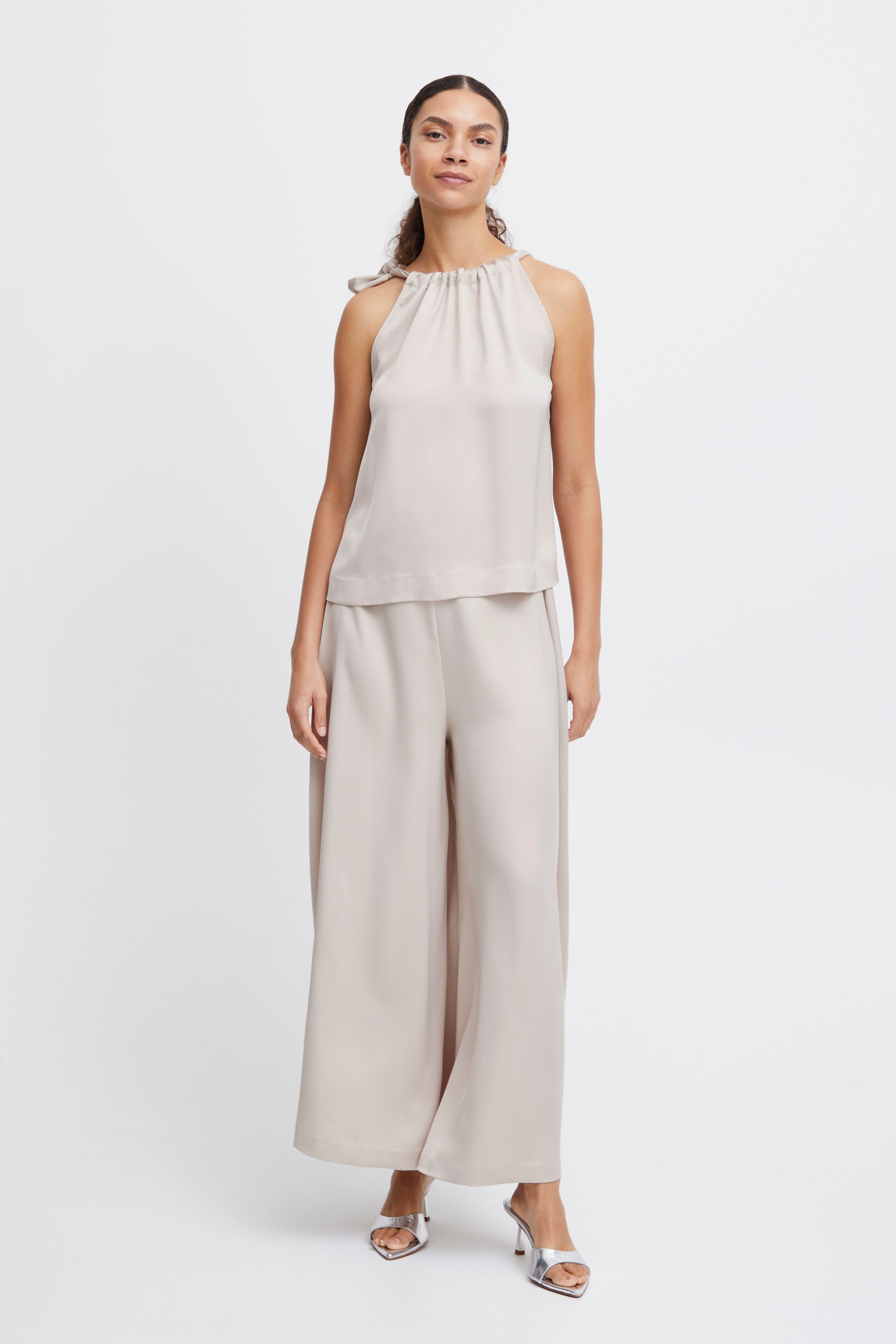 BYESTO Top LOOKBOOK FRONT 20814863-140708