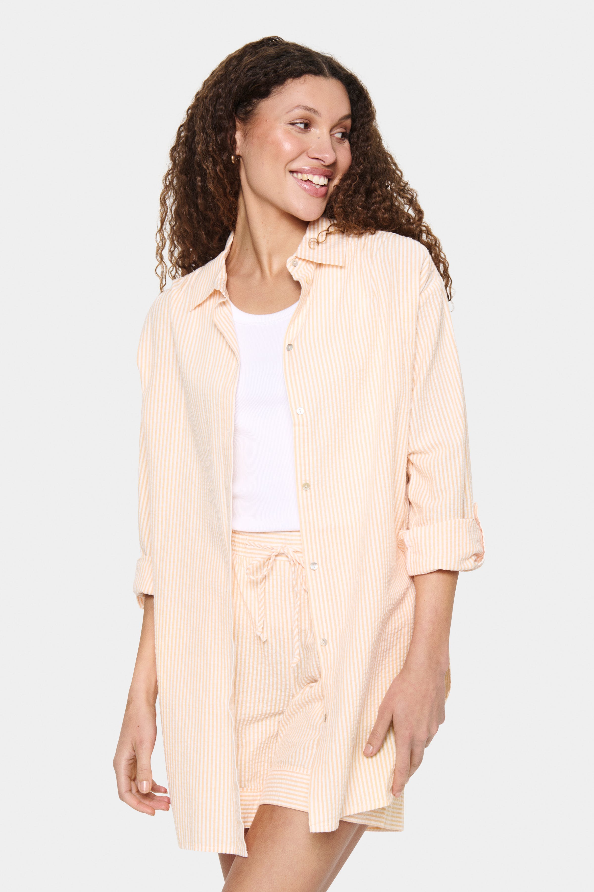 KiraSZ Shirt LOOKBOOK FRONT 30514016-141133