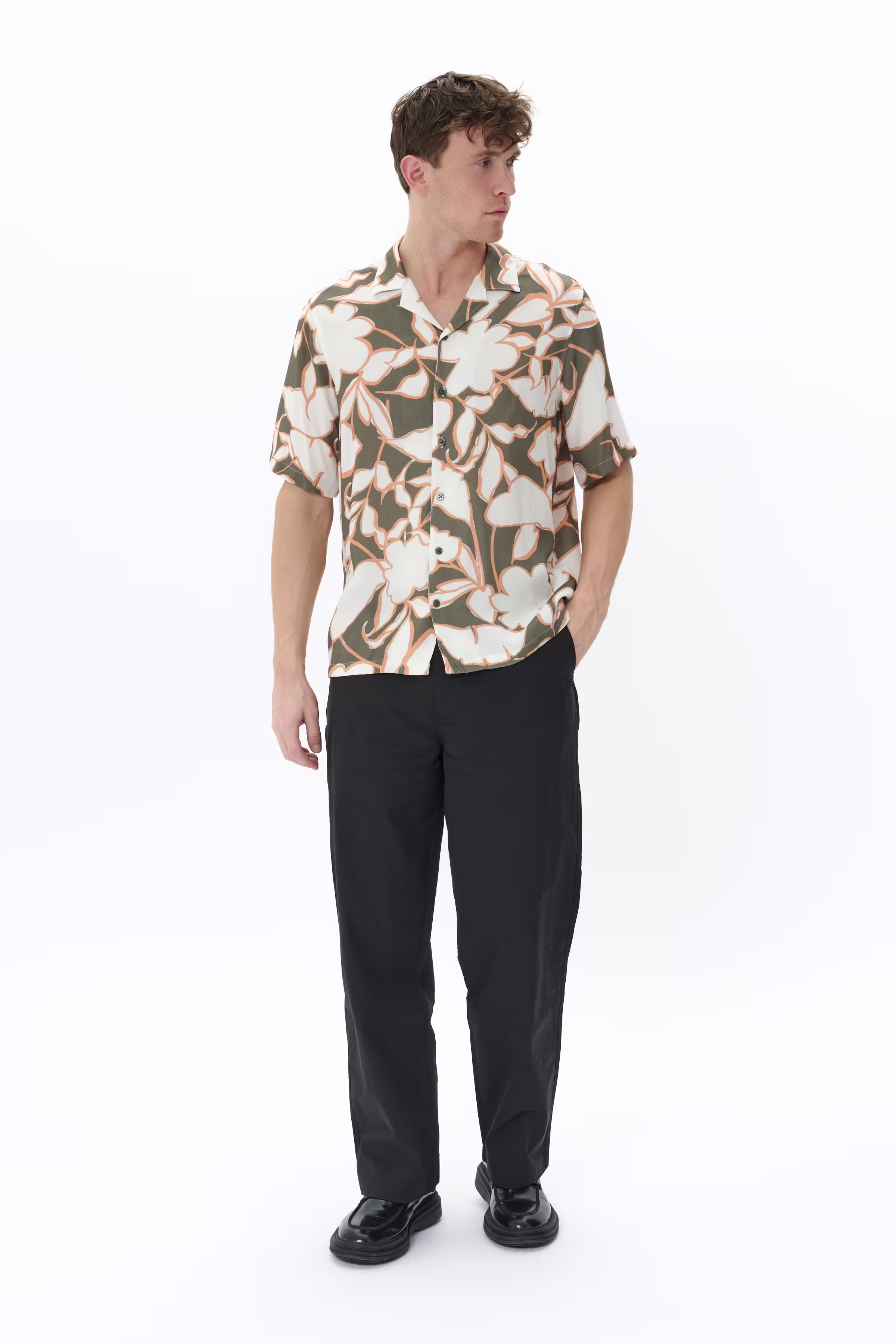 MAklampo Skjorte LOOKBOOK FRONT 30208082-180312