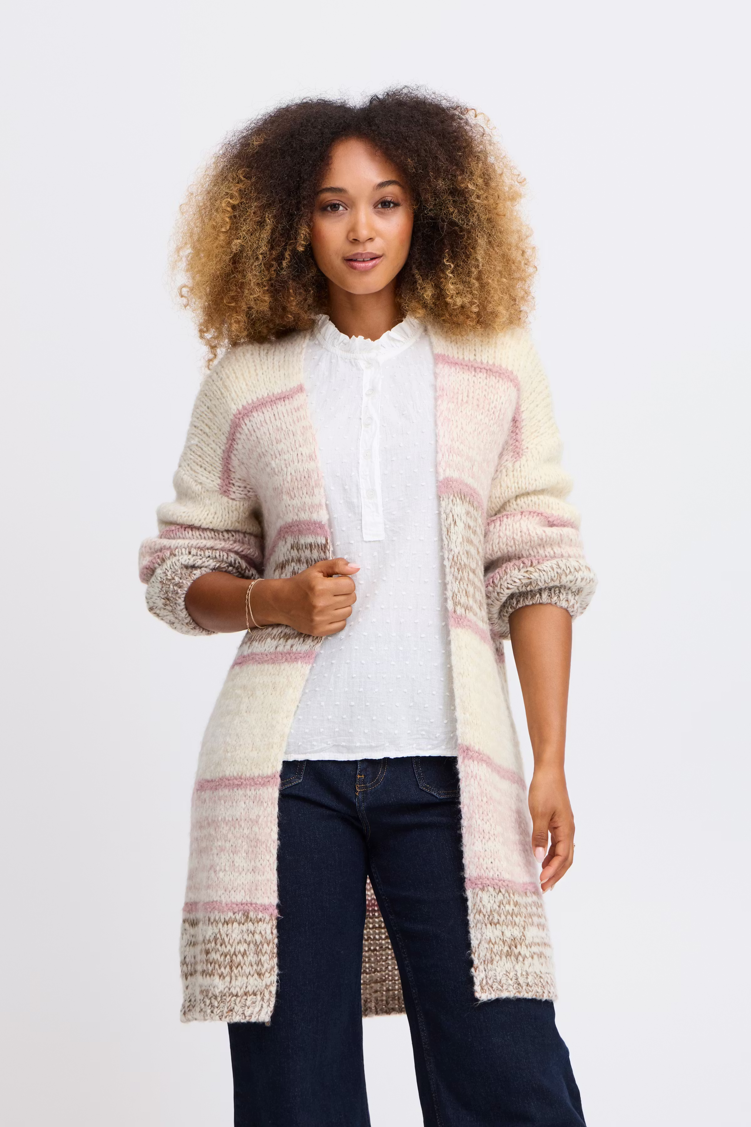 SBLEELOO Cardigan LOOKBOOK FRONT 22100752-171514