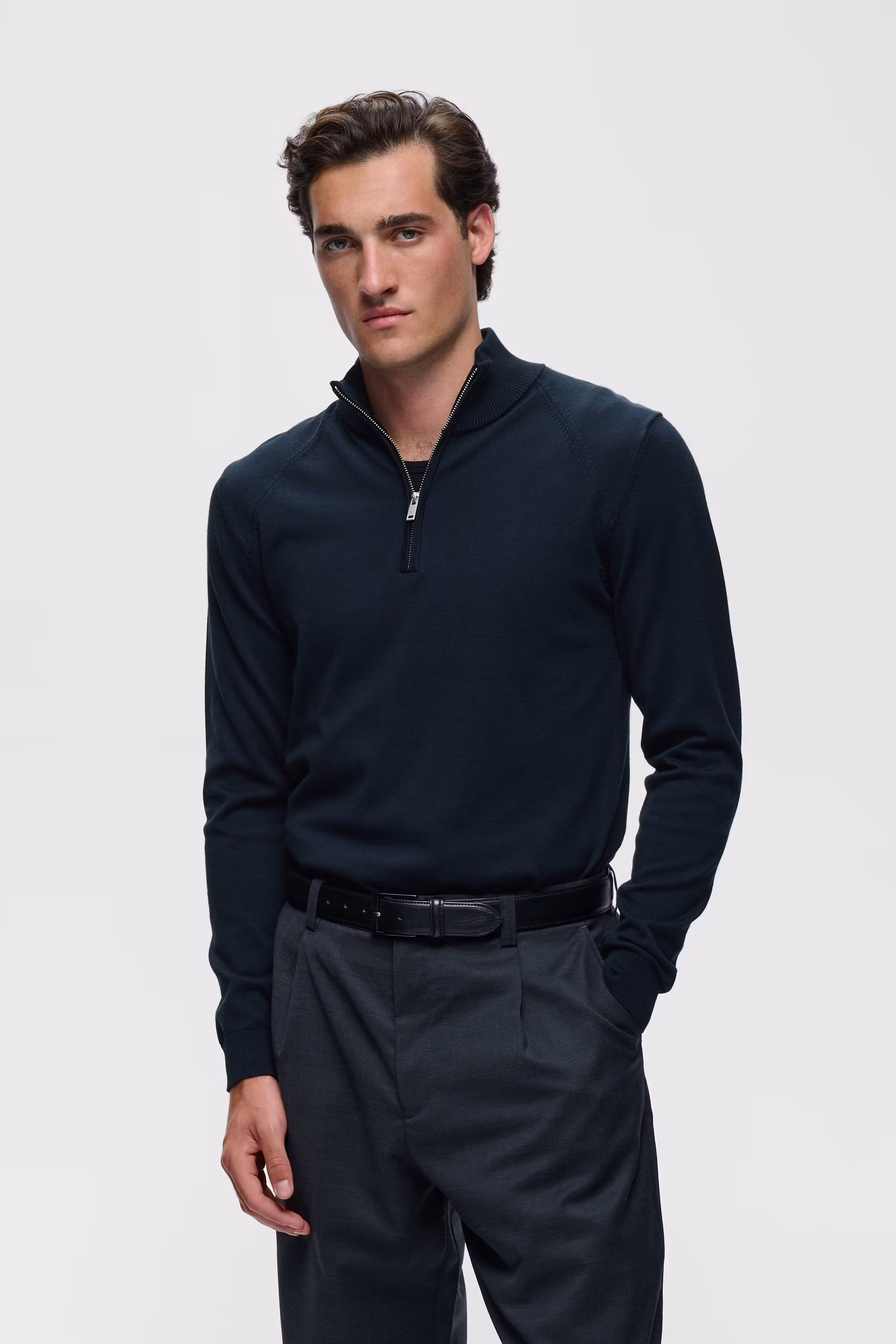 MAkerome Pullover LOOKBOOK FRONT 30209458-194011