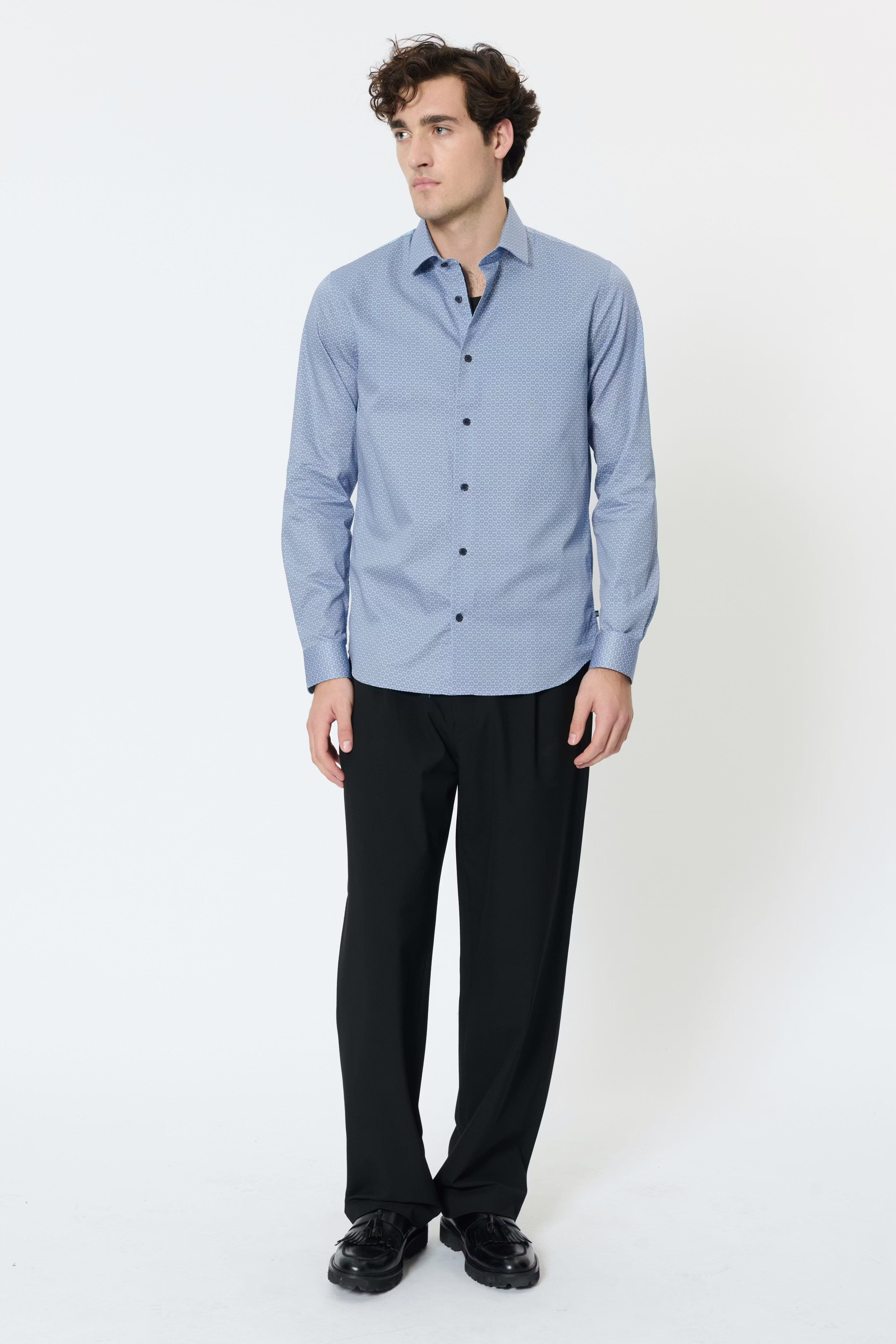 MAtrostol Skjorte LOOKBOOK FRONT 30208897-154030