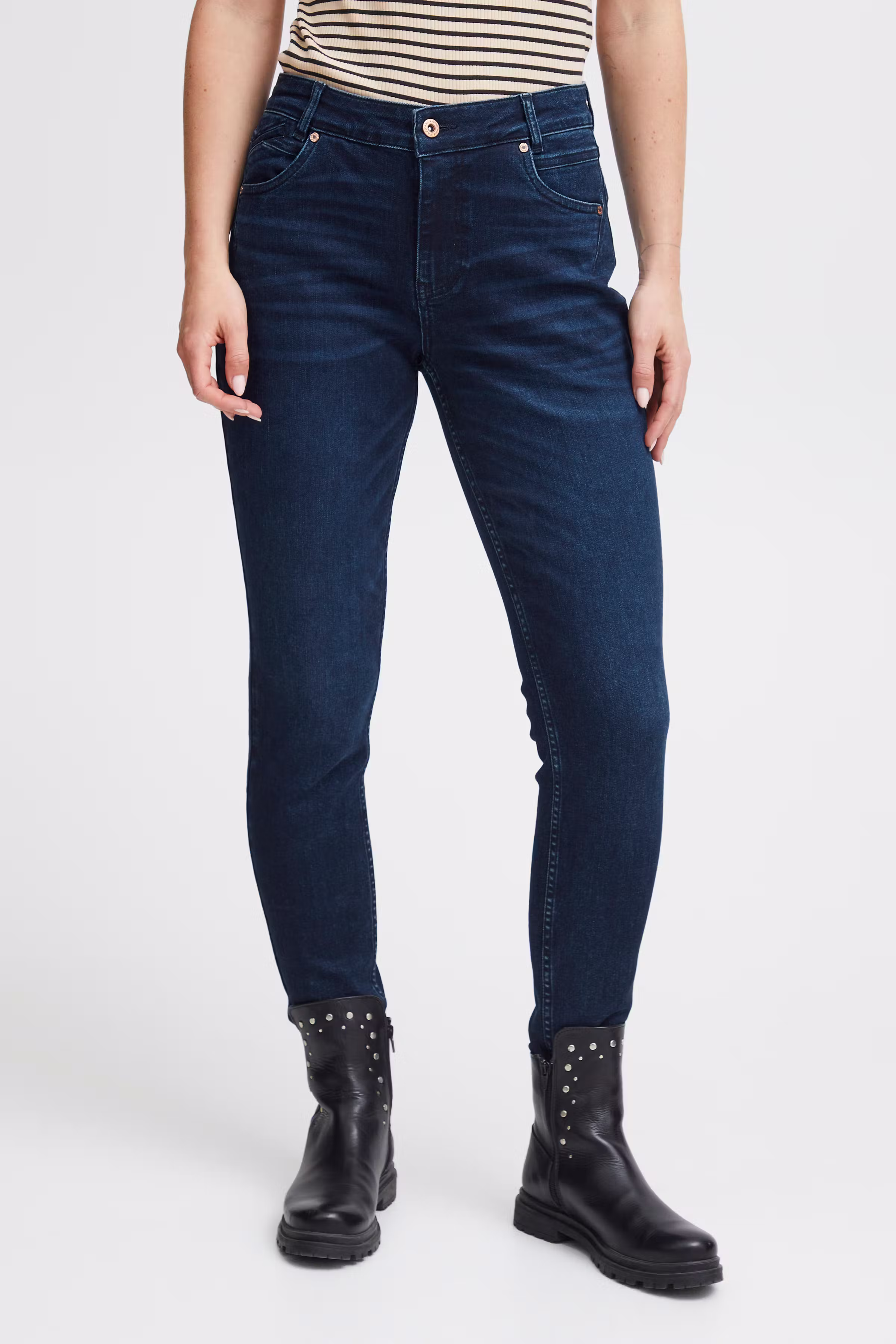 PZCARMEN Jeans LOOKBOOK FRONT 50207826-201334