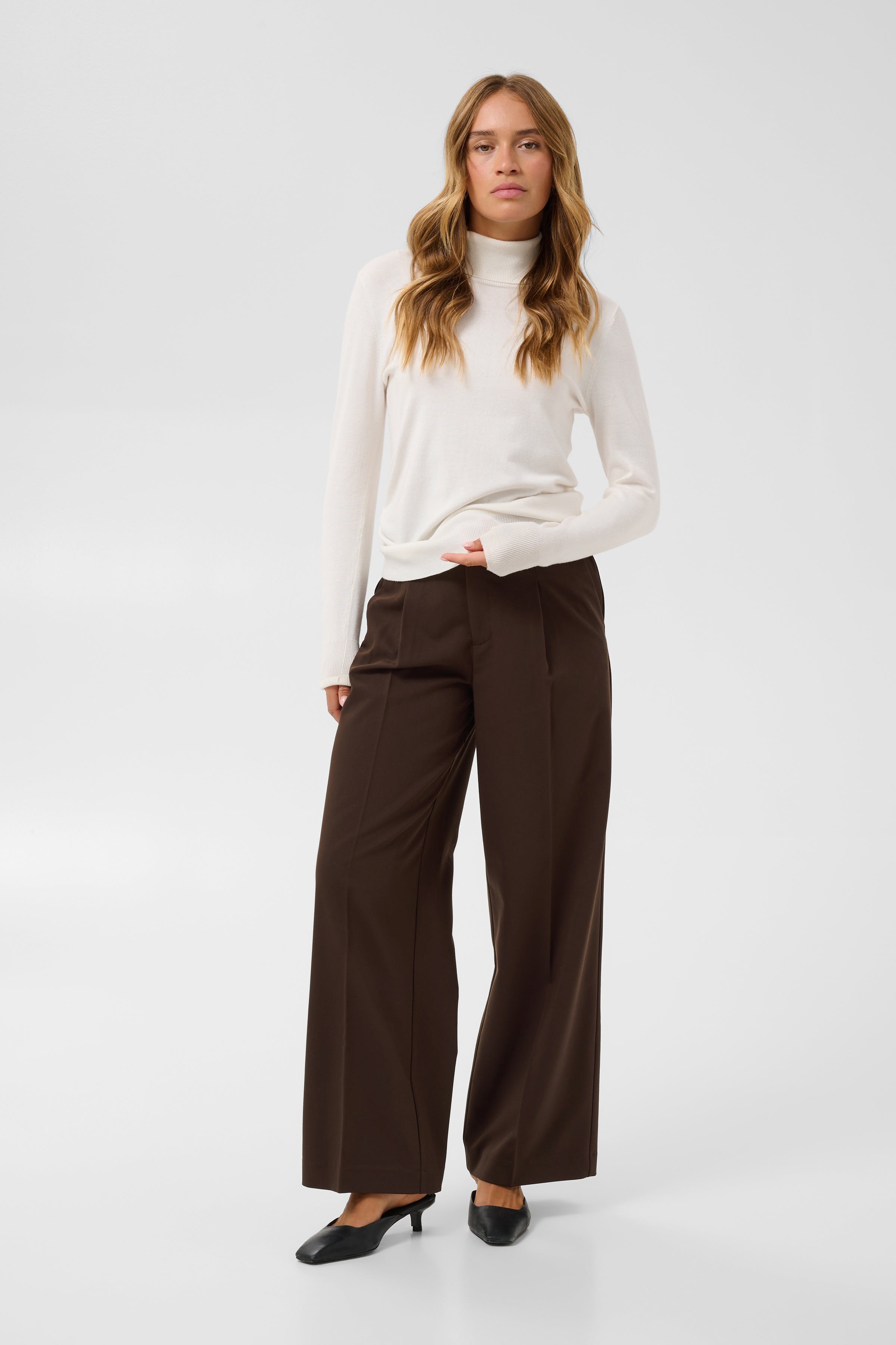 KASAKURA Trousers LOOKBOOK FRONT 10512237-190915