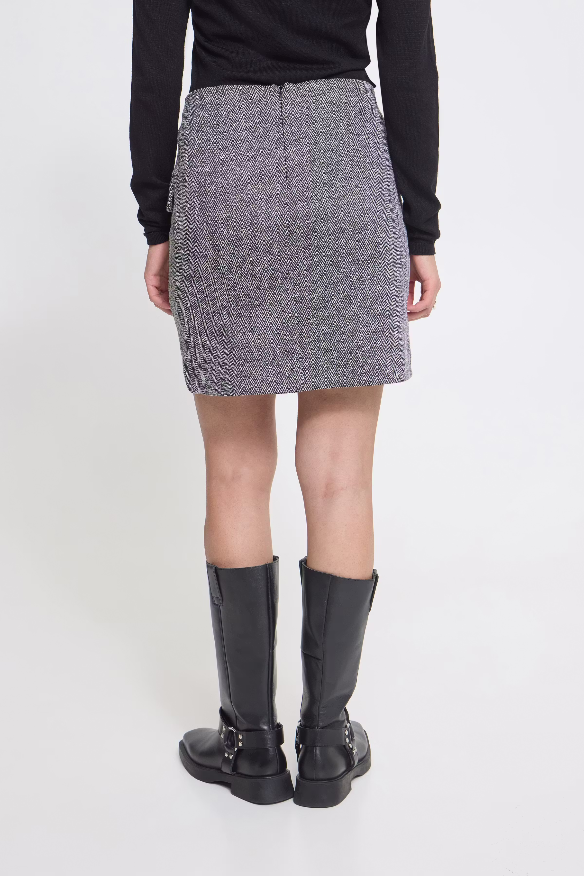 IHKATE Rock LOOKBOOK BACK 20121603-203523