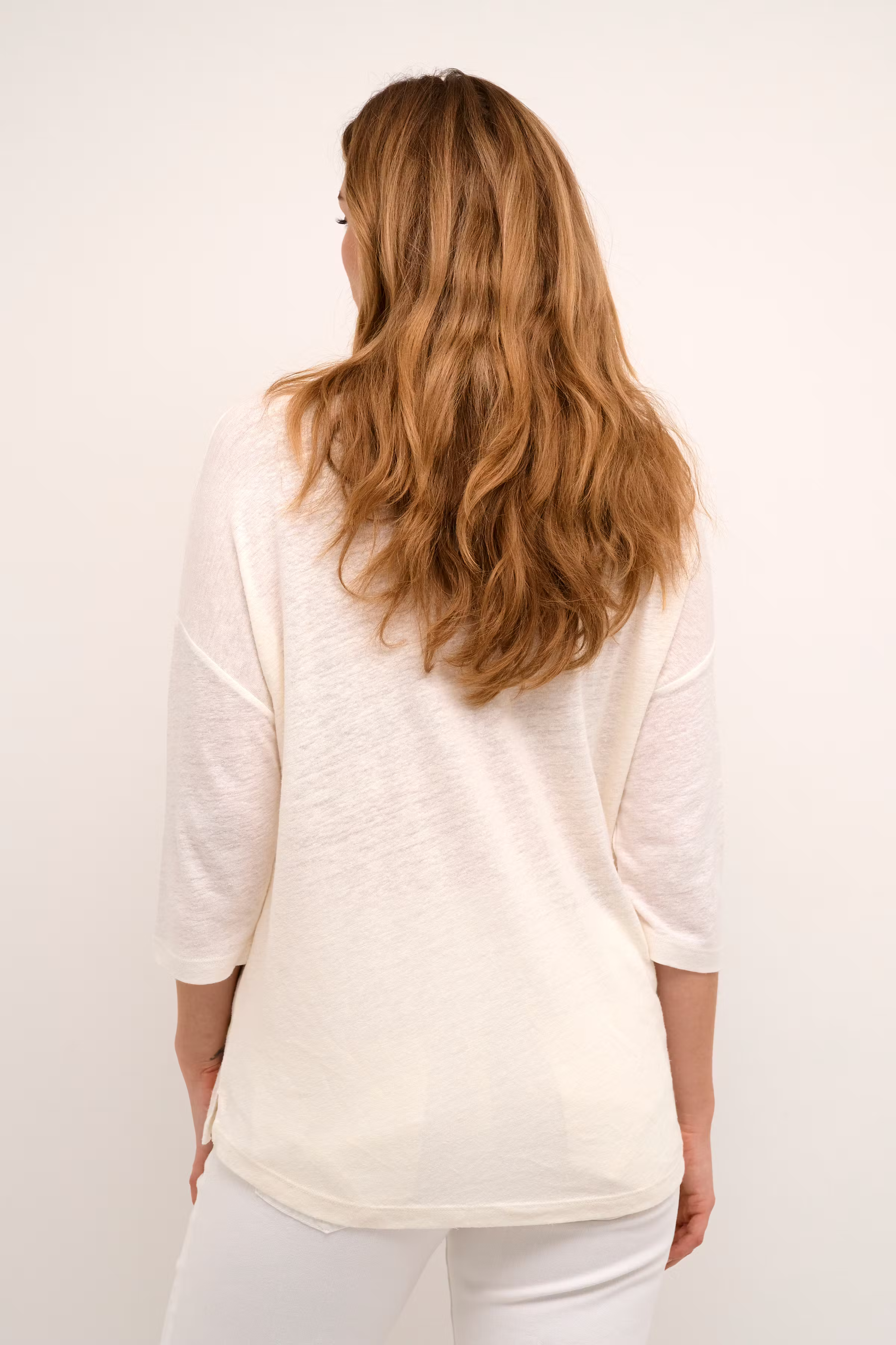 CRLuna T-shirt LOOKBOOK BACK 10611469-105851