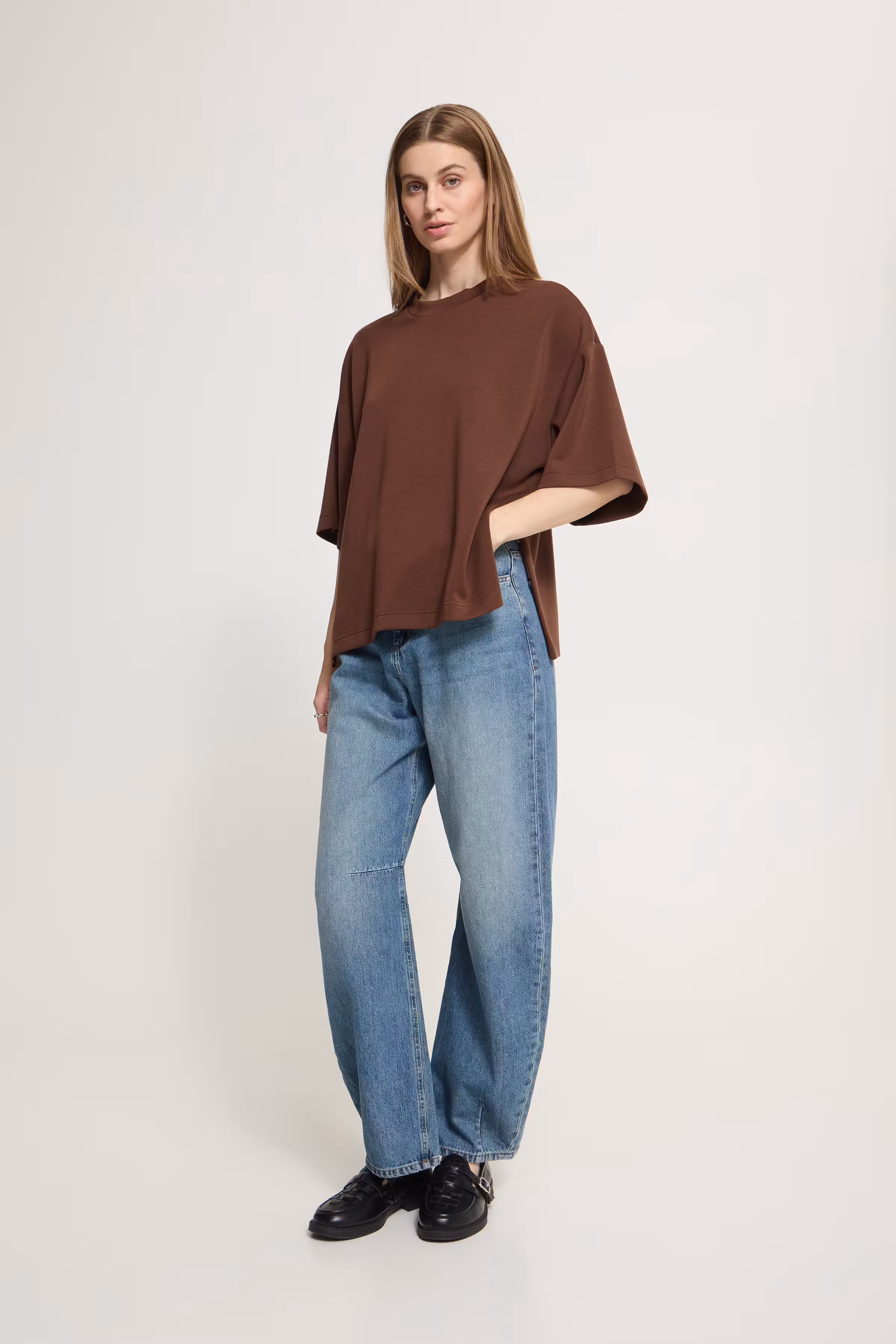 IHNAIDA T-shirt LOOKBOOK FRONT 20126133-191419