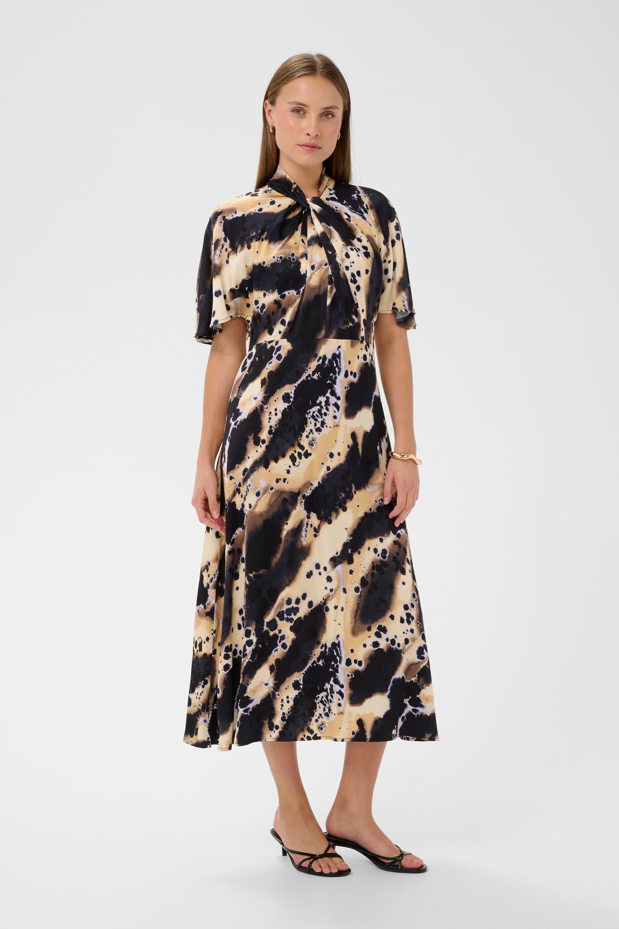 SLClero Dress LOOKBOOK FRONT 30408522-304708