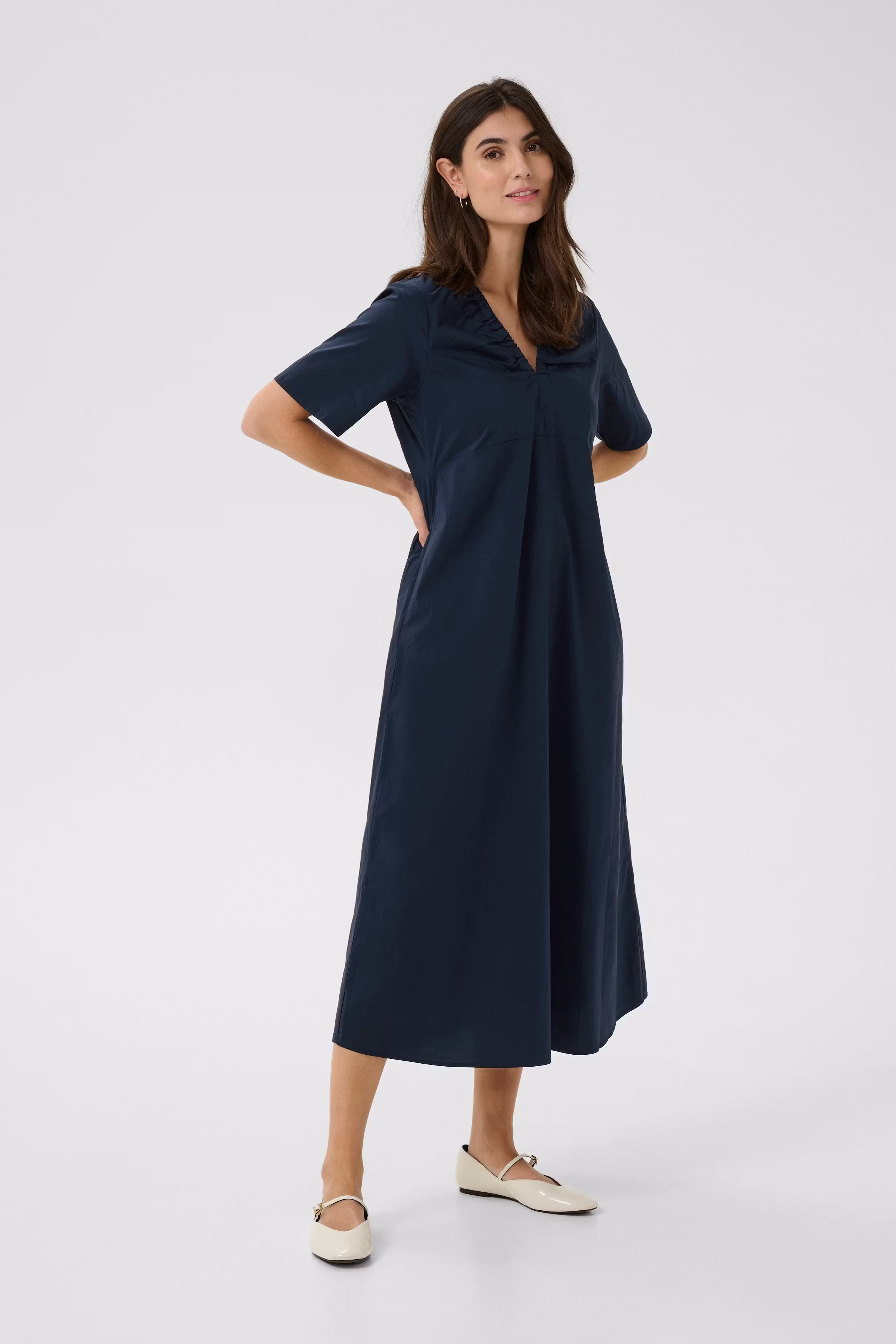 CUBERRI Dress LOOKBOOK FRONT 50112204-193921