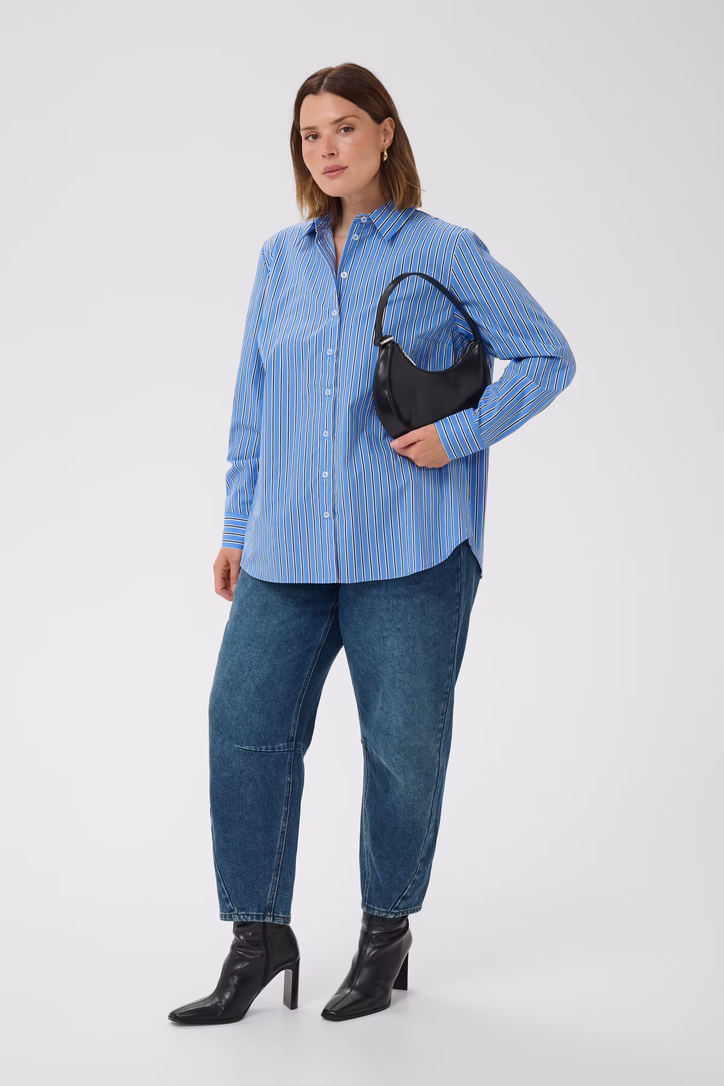 KCsavina Shirt LOOKBOOK FRONT 10584400-109922