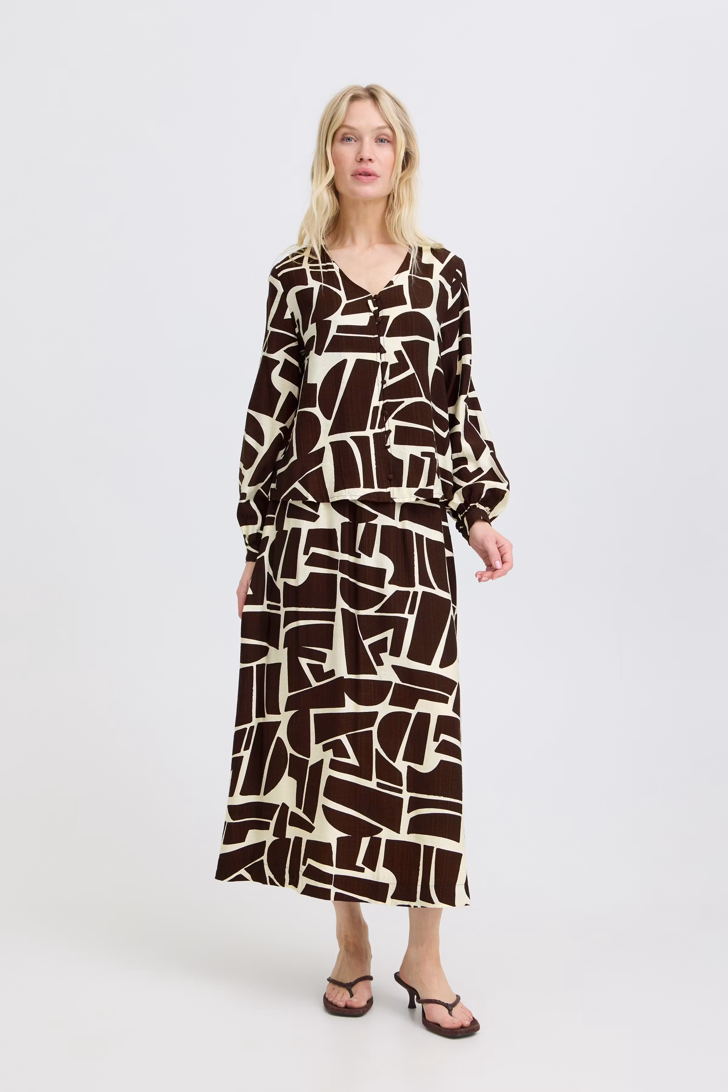 BYIKAIA Skjorta LOOKBOOK FRONT 20819412-900012048