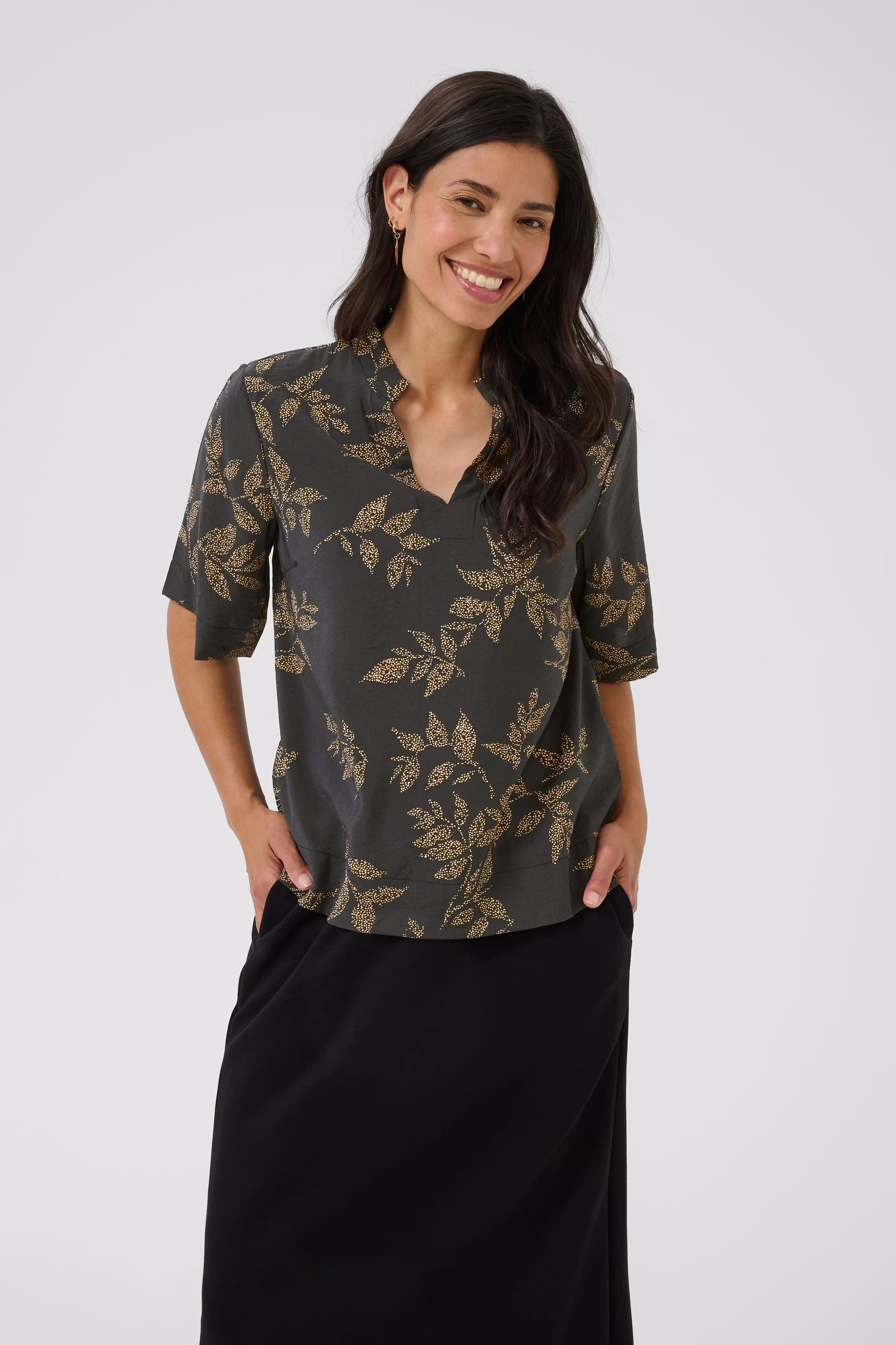 BParianna Blouse LOOKBOOK FRONT 40200010-108427