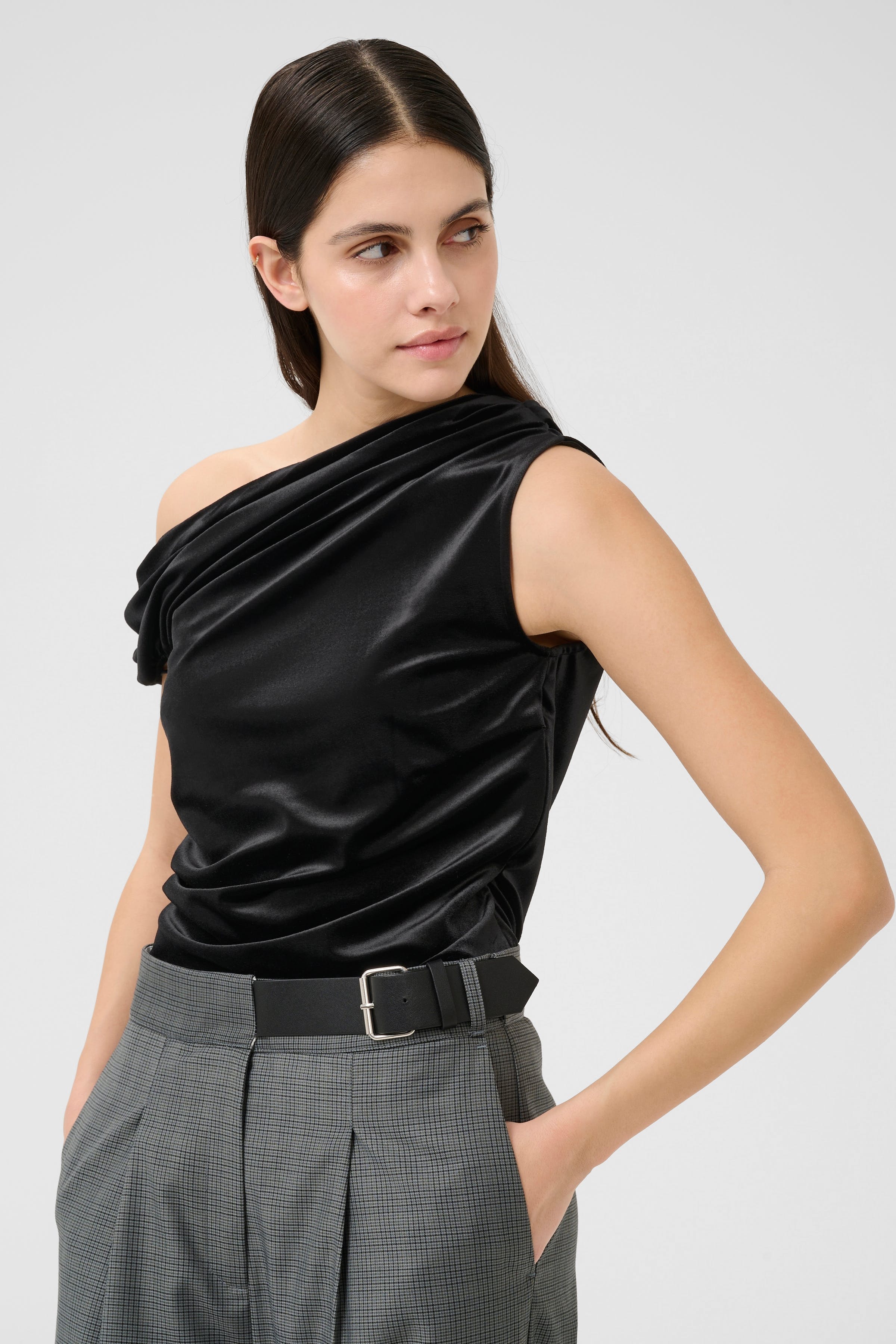 KBCecilia Top LOOKBOOK FRONT 10105698-194008