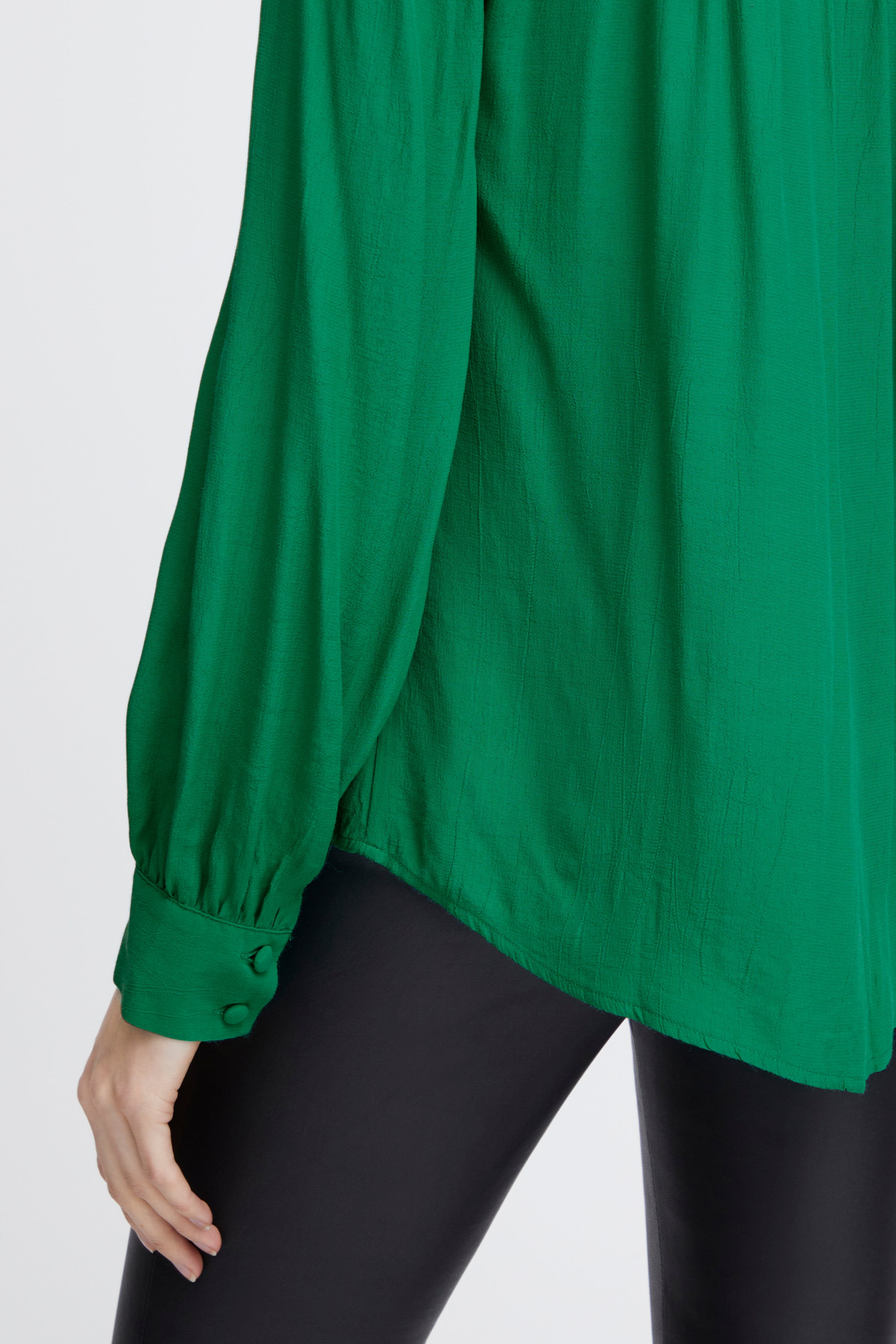 IRNOELLA Skjorte LOOKBOOK DETAIL 20119601-185841