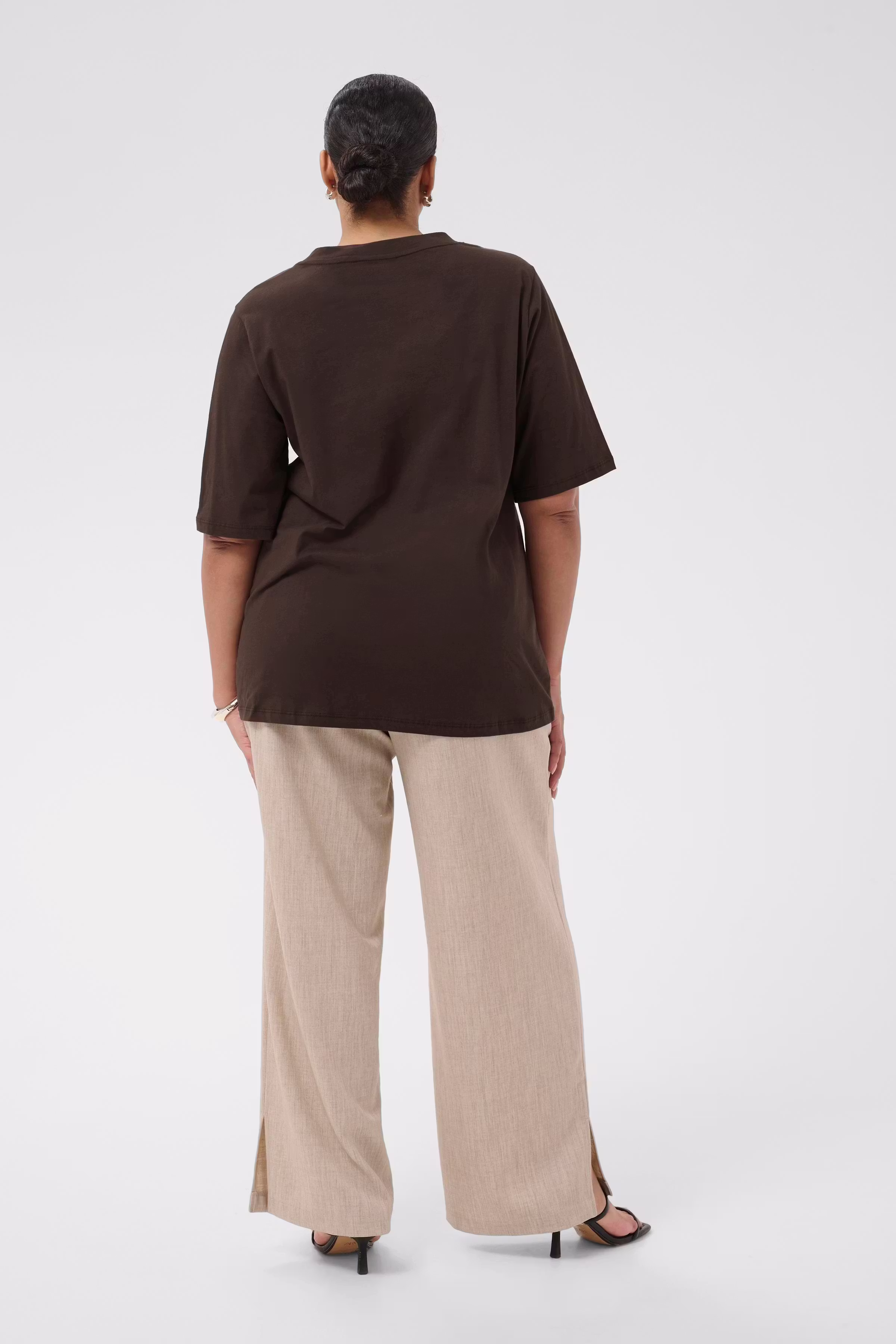 KCalma T-shirt LOOKBOOK BACK 10584242-190915