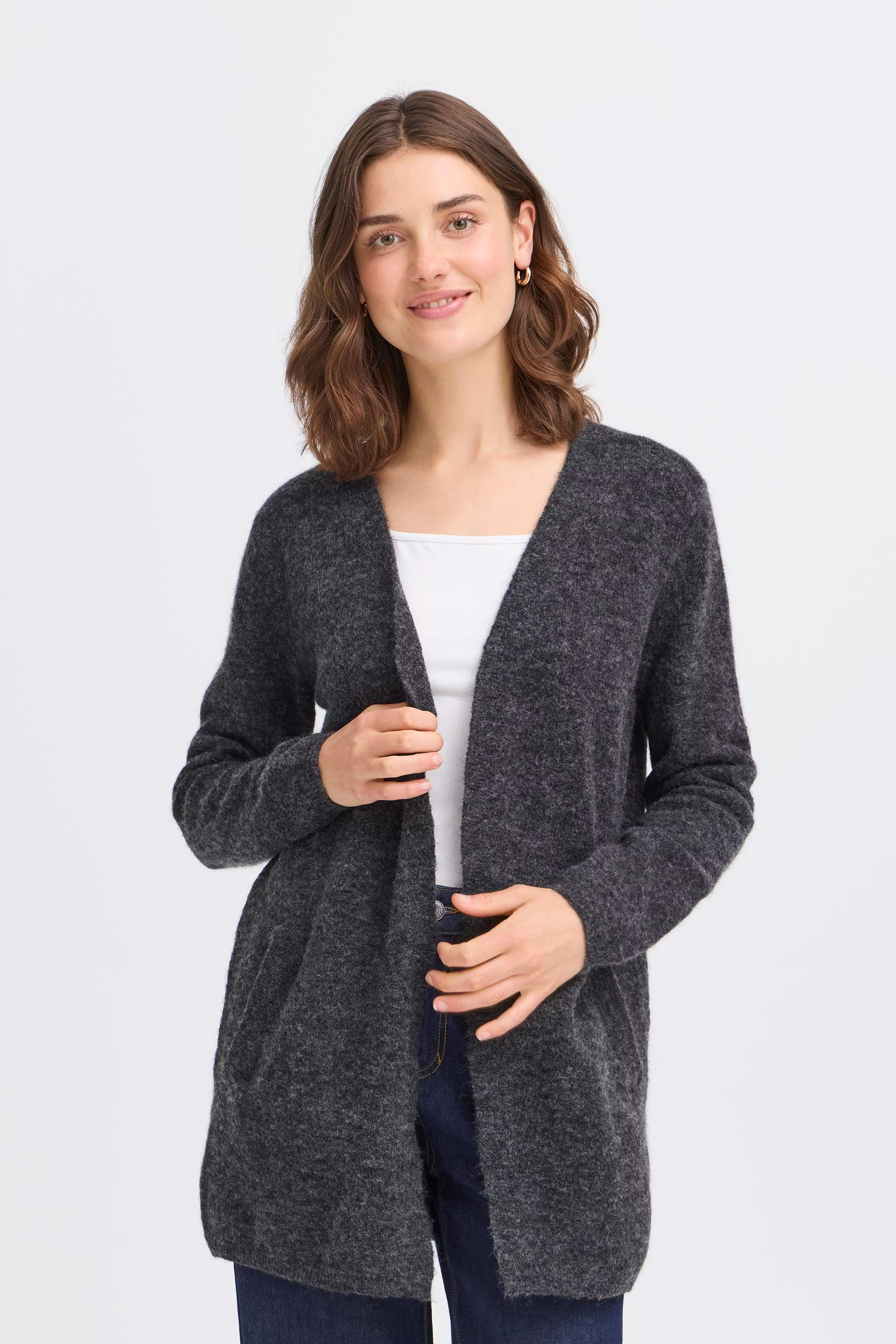FRSANNY Cardigan LOOKBOOK FRONT 20617060-1806011