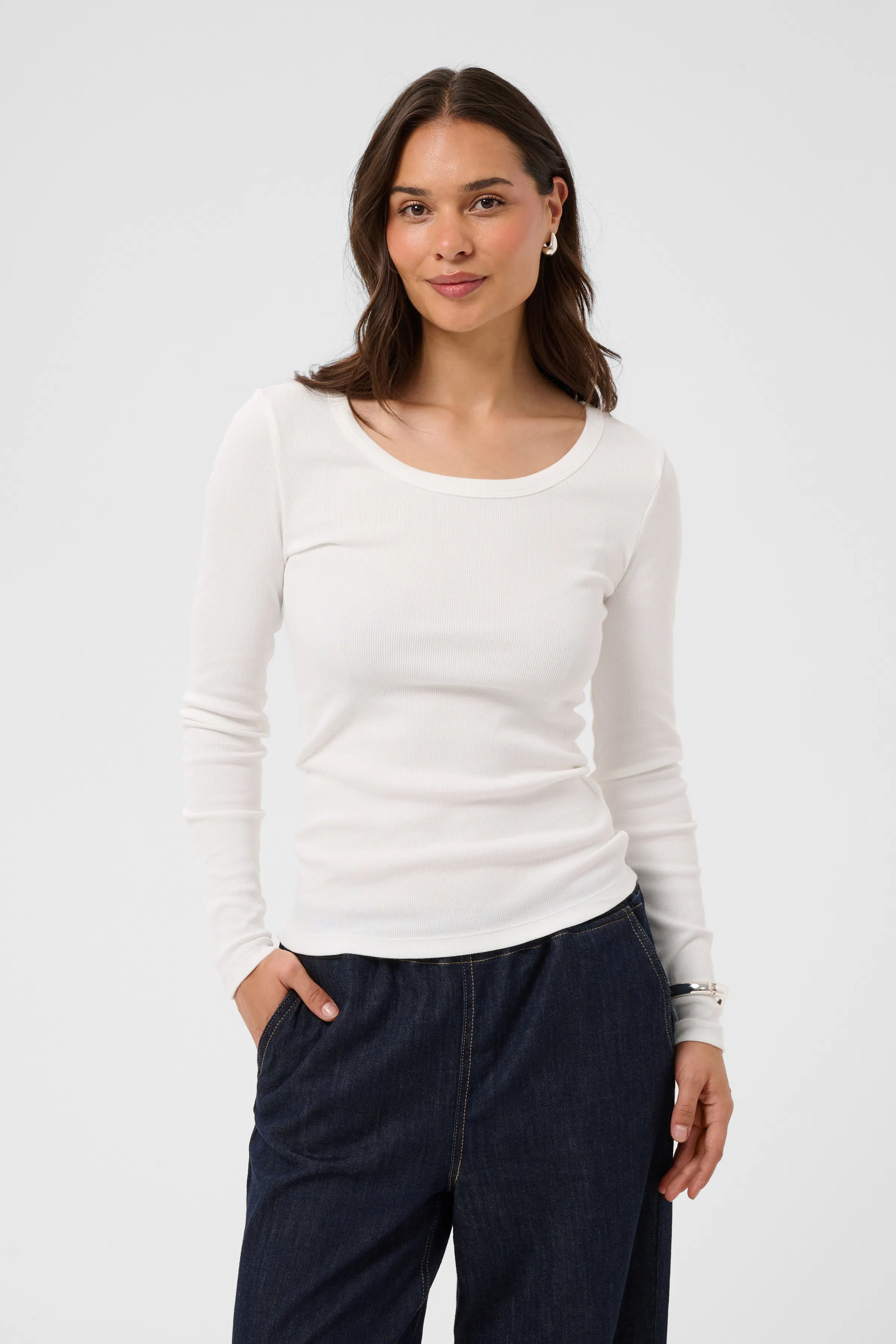 KAcarna T-shirt LOOKBOOK FRONT 10512266-110602