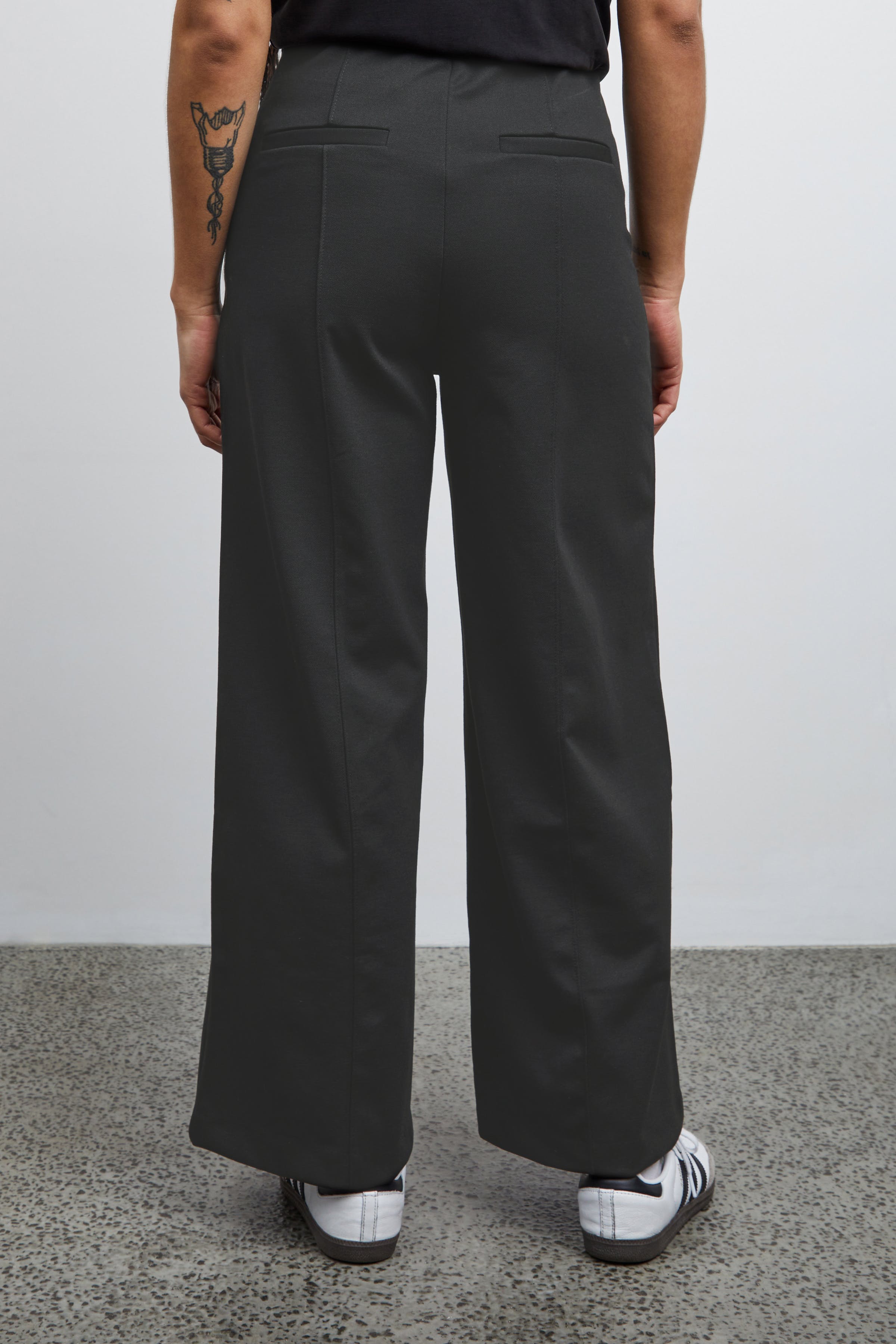 IHKATE Trousers LOOKBOOK BACK 20115719-200575