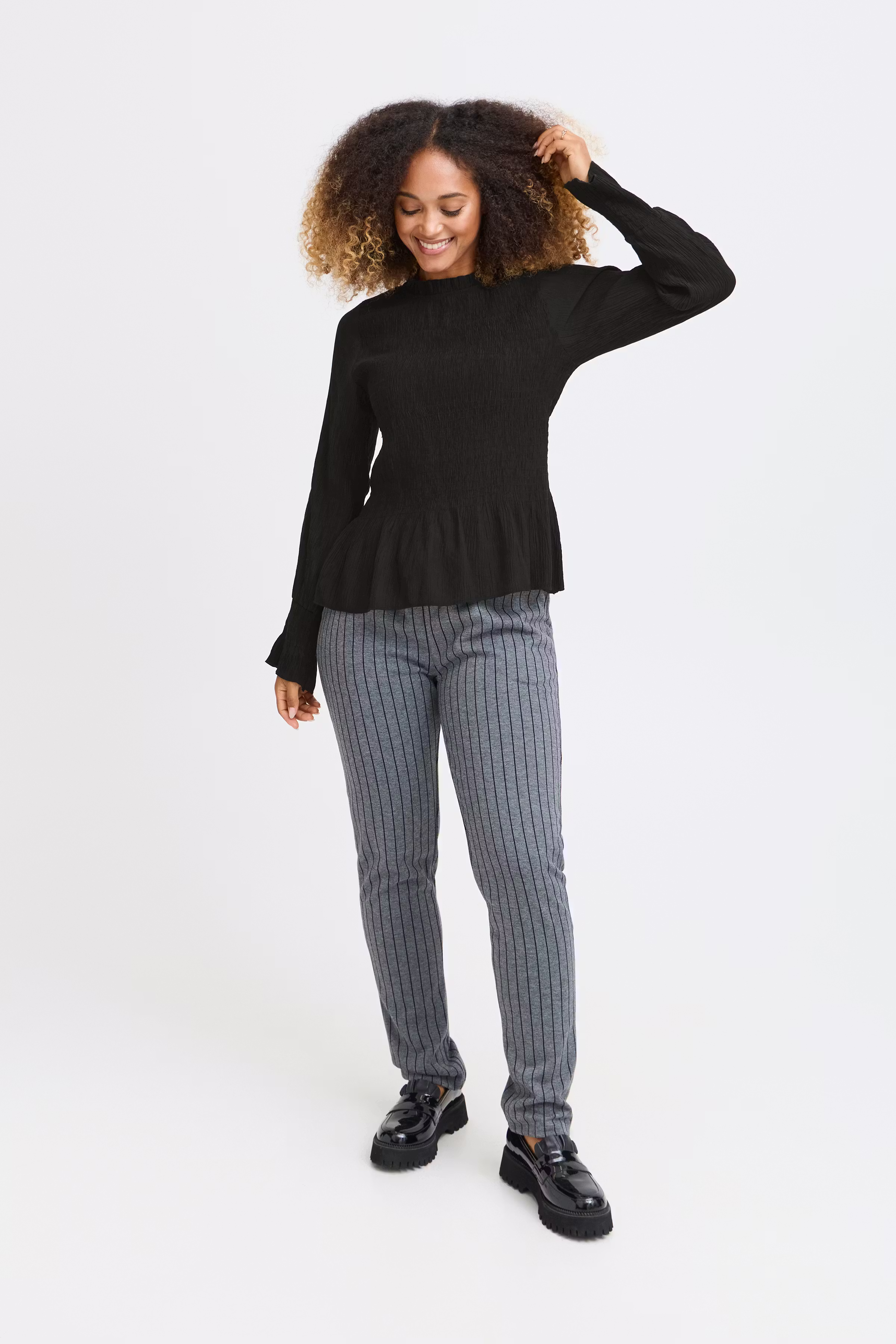 SBINGEBORG Bluse LOOKBOOK FRONT 22100787-190303