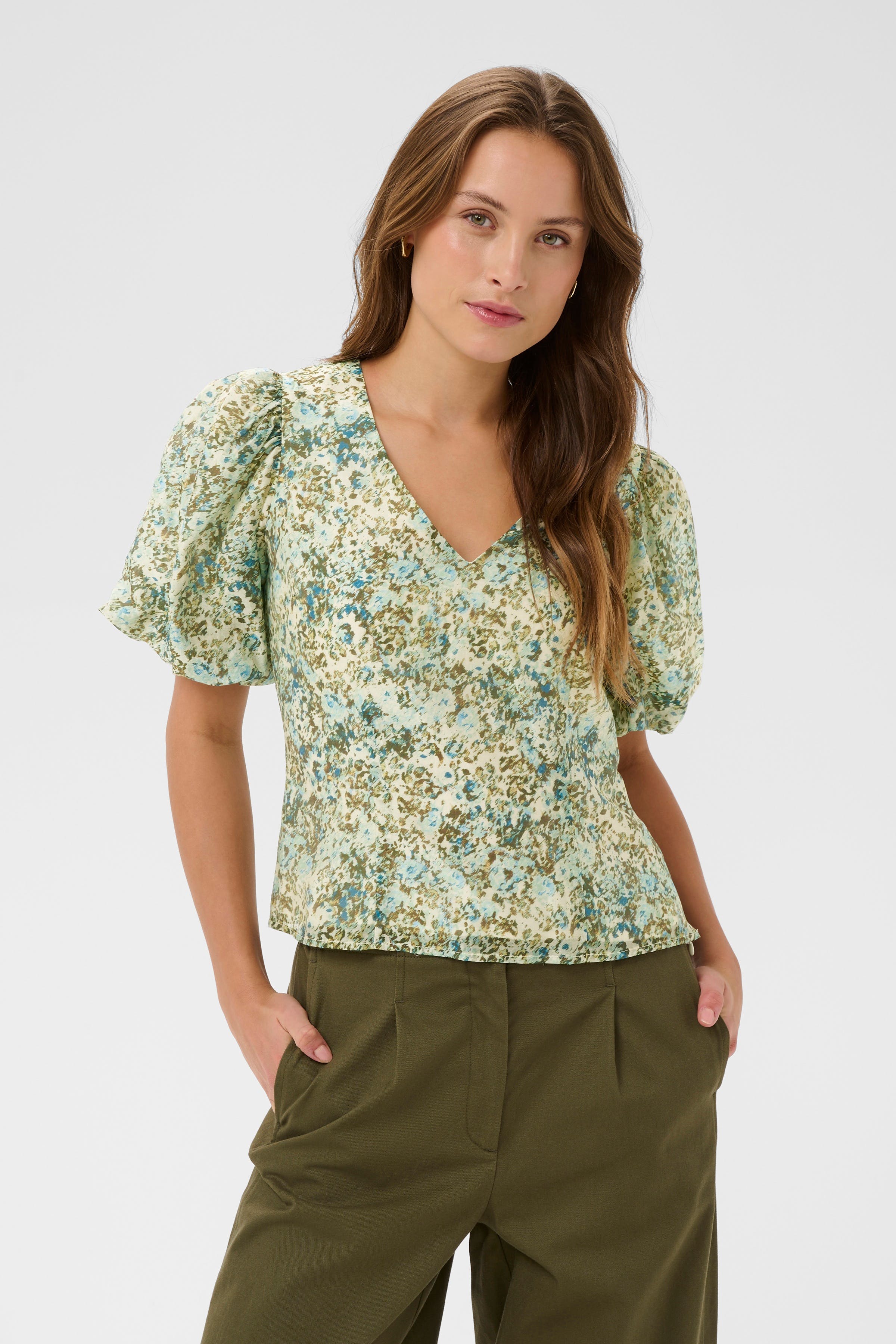 RainieSZ Blus LOOKBOOK FRONT 30515215-304891