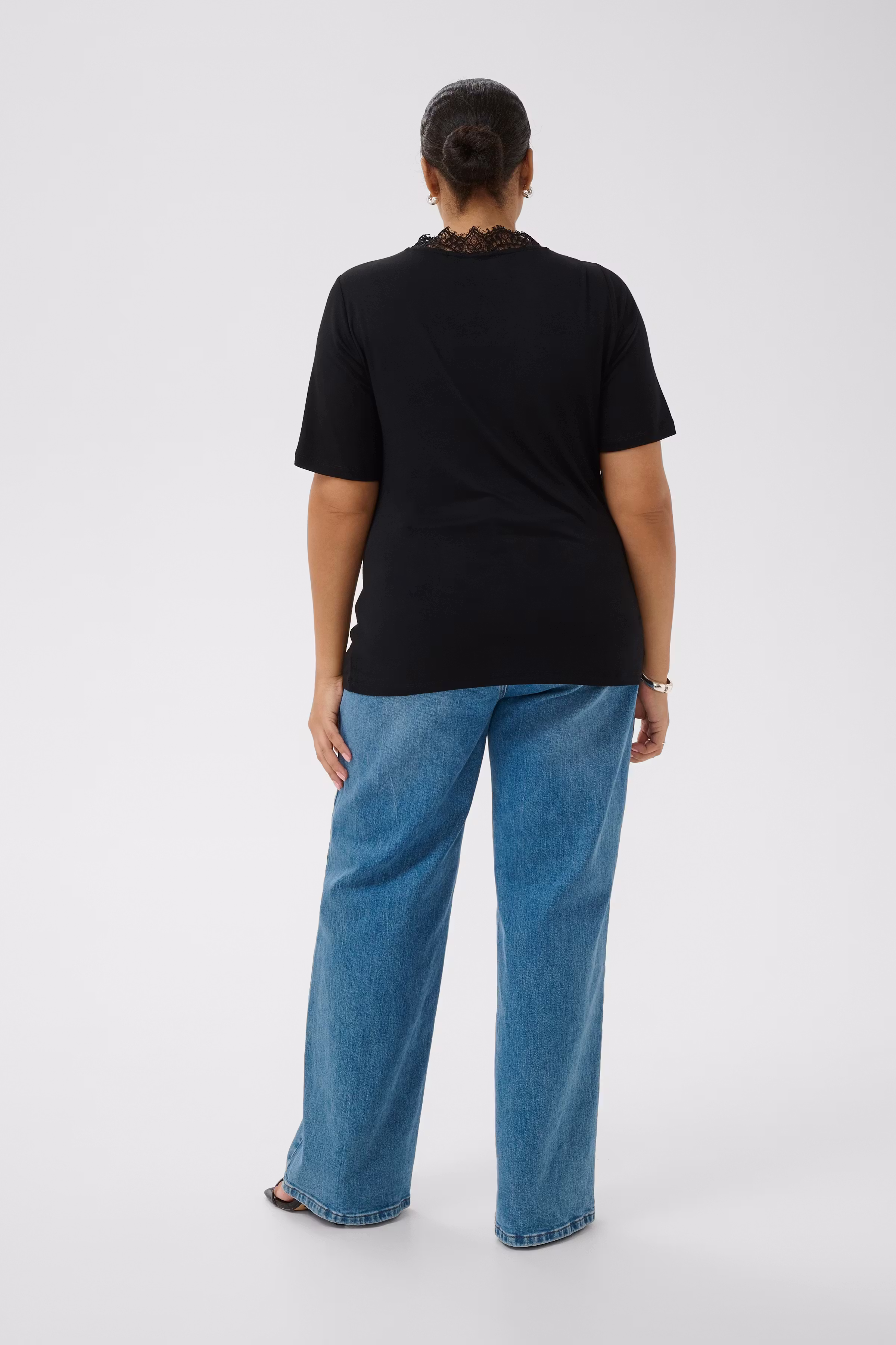 KCcarli T-shirt LOOKBOOK BACK 10584485-100121