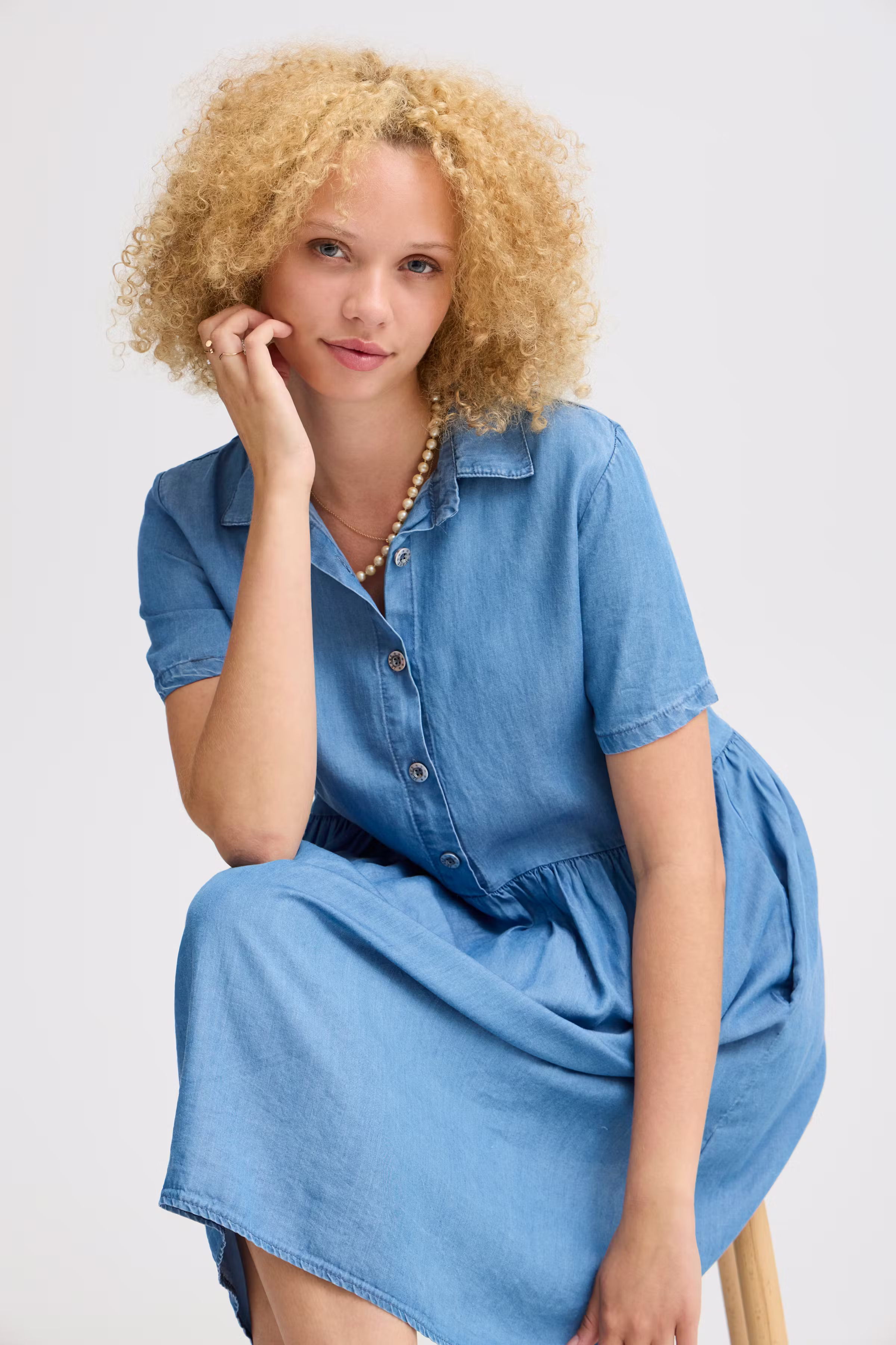 SBJARLINY Kjole LOOKBOOK DETAIL 22100618-203403