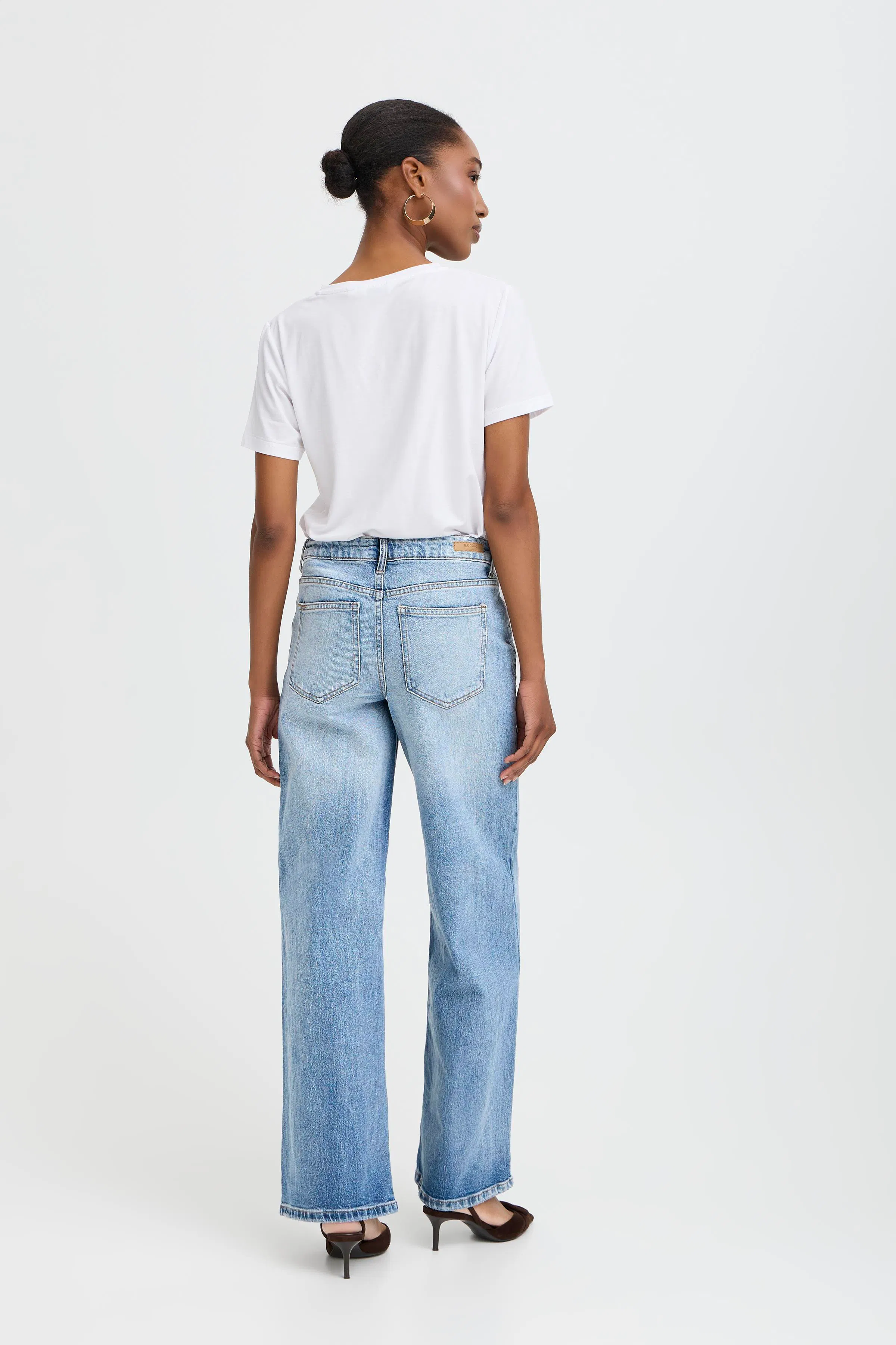 BYKYJLA Jeans LOOKBOOK BACK 20816178-200461