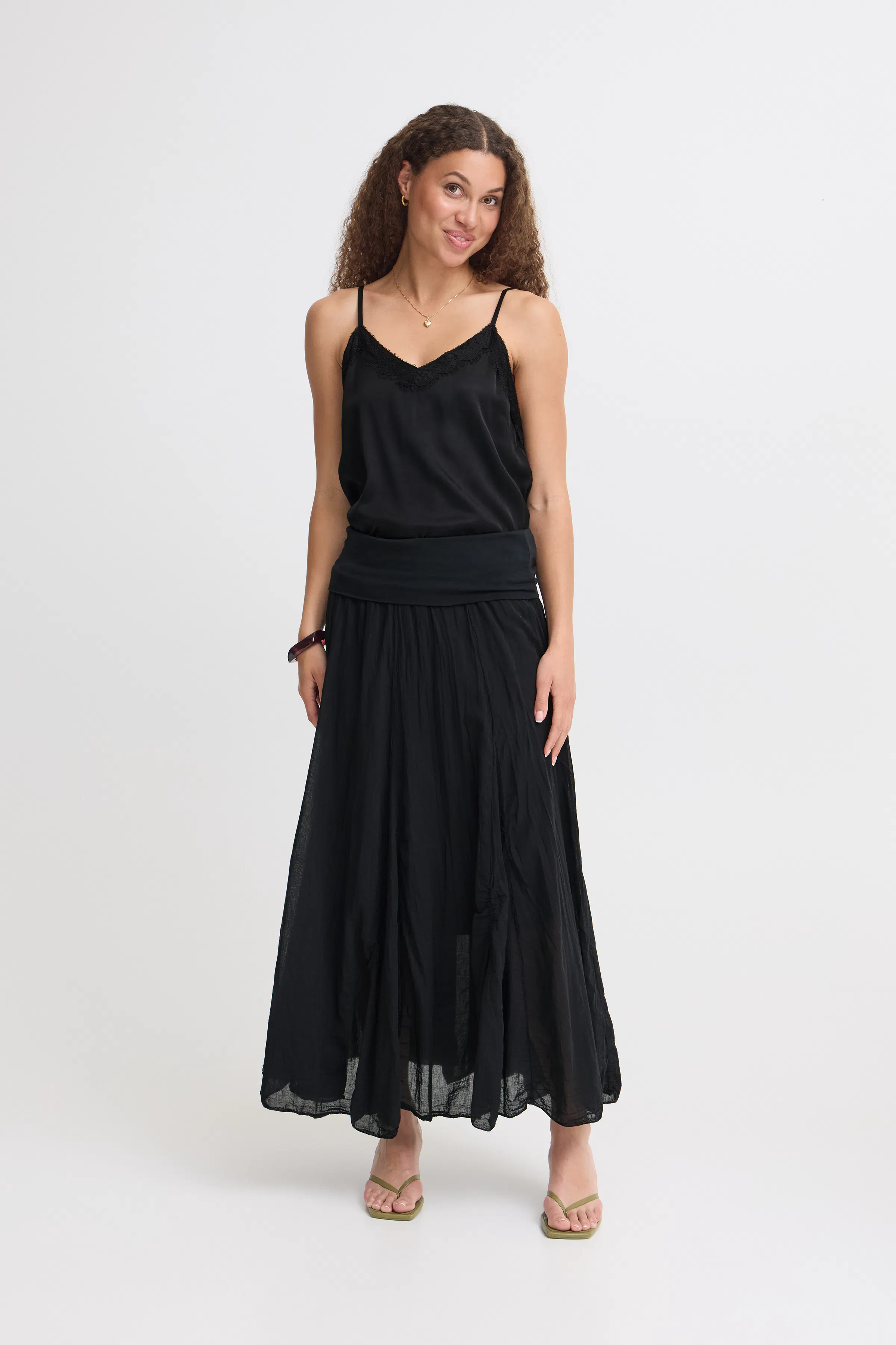 SBXMUSE Skjørt LOOKBOOK FRONT 22101192-190303