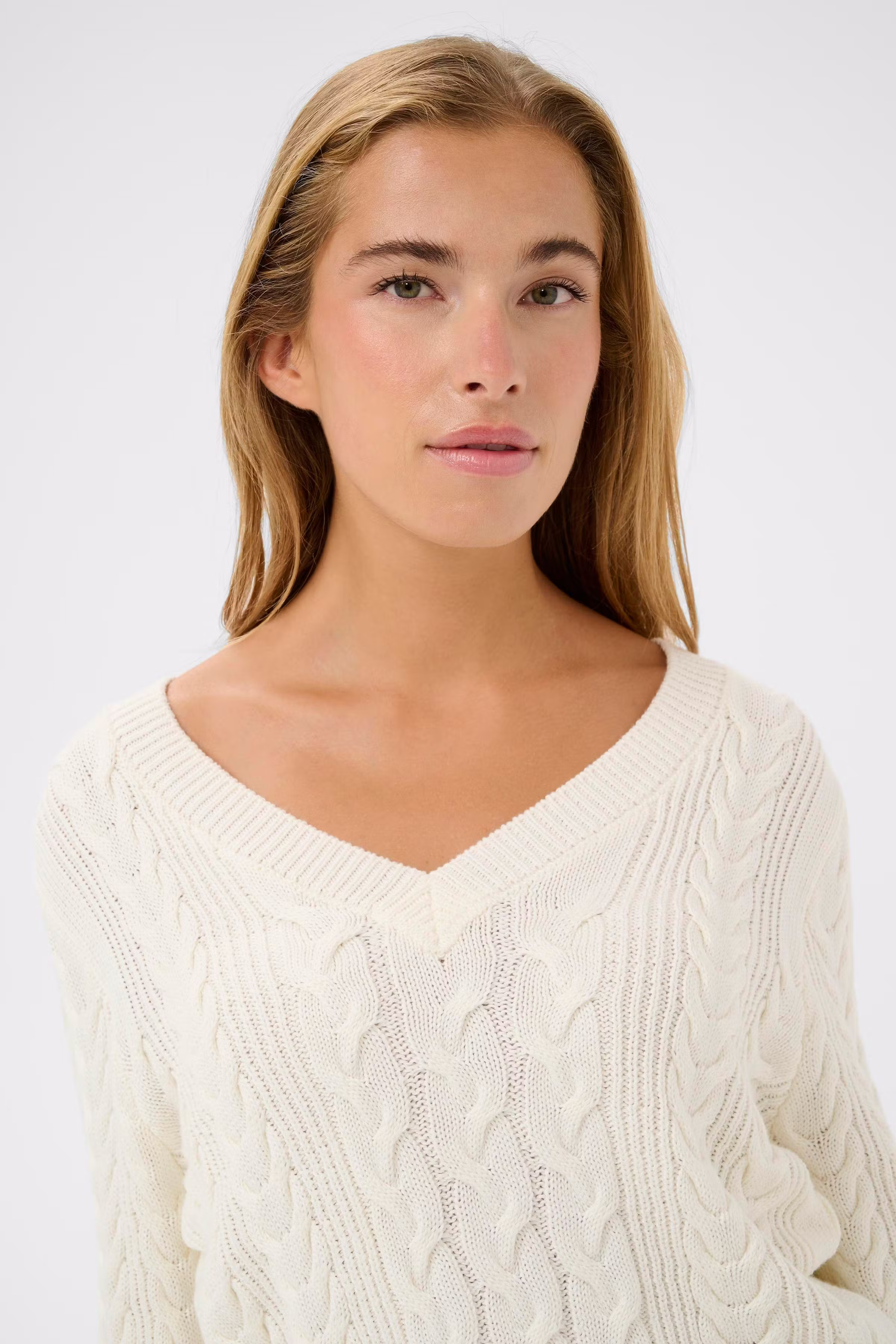 KAliliana Pullover LOOKBOOK DETAIL 10511185-110602