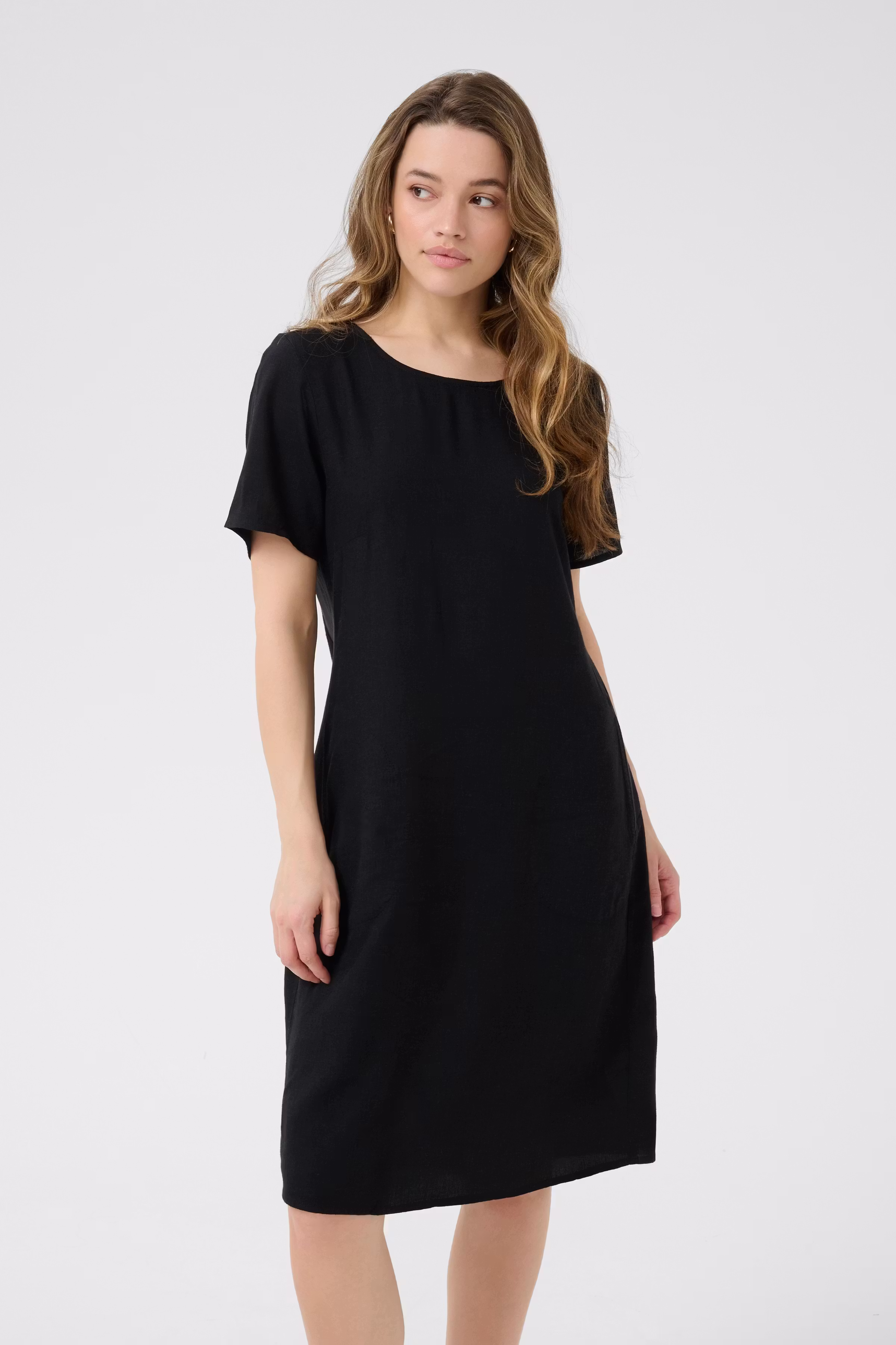 KAmilia Leinenleid LOOKBOOK FRONT 10508362-100121