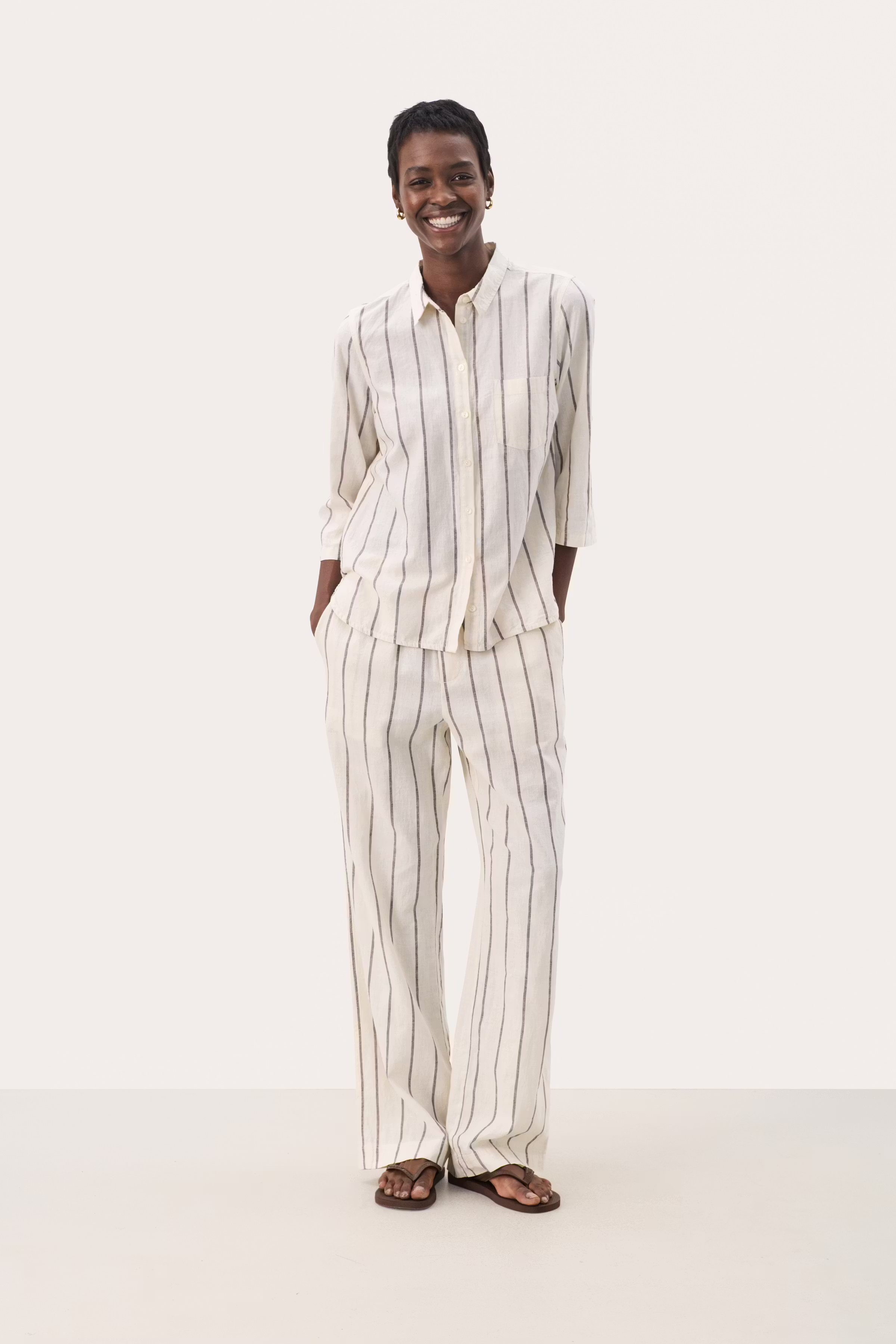 CindiePW Shirt LOOKBOOK BACK 30309770-303790