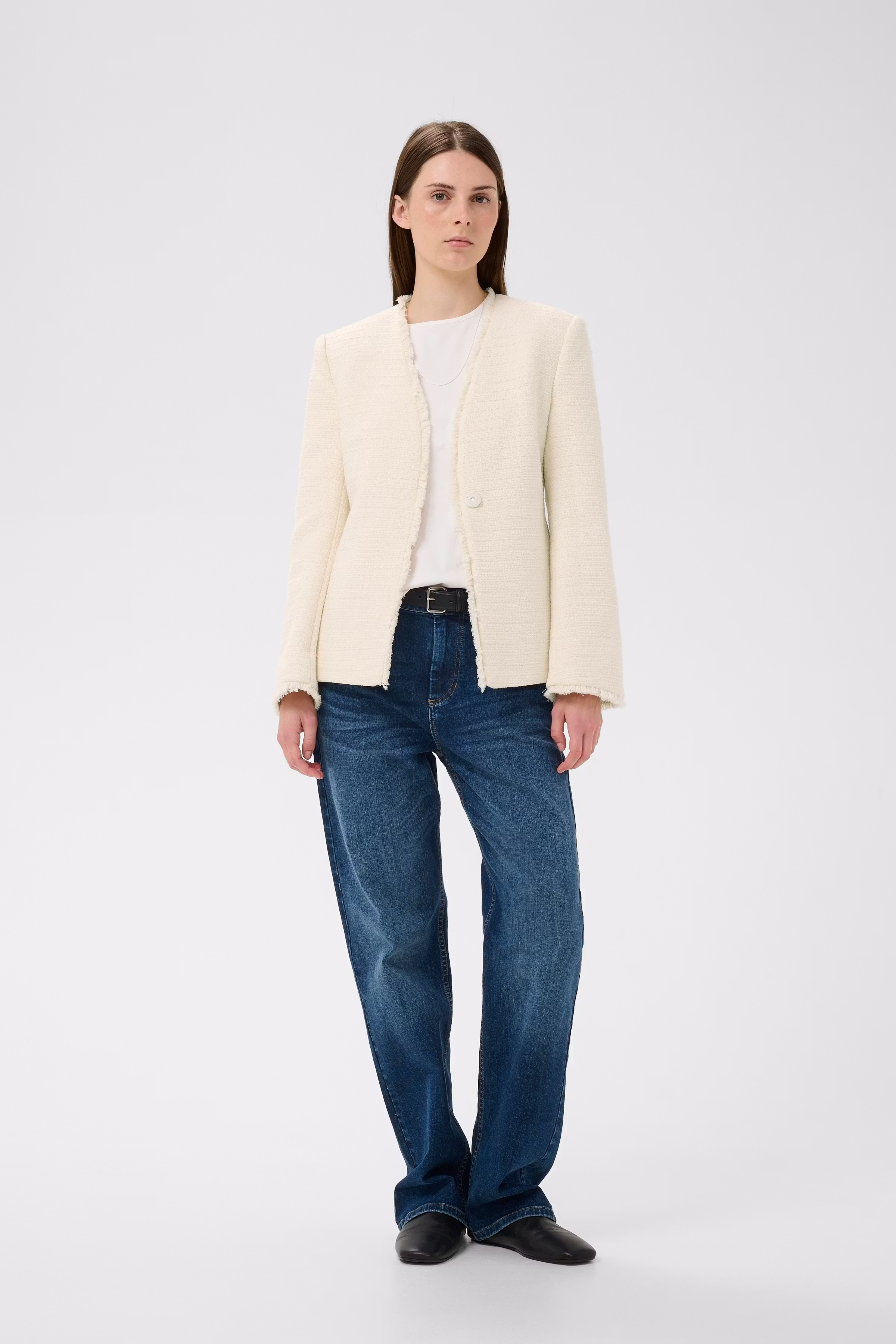 CHEYANNEIW Blazer LOOKBOOK FRONT 30112389-110701